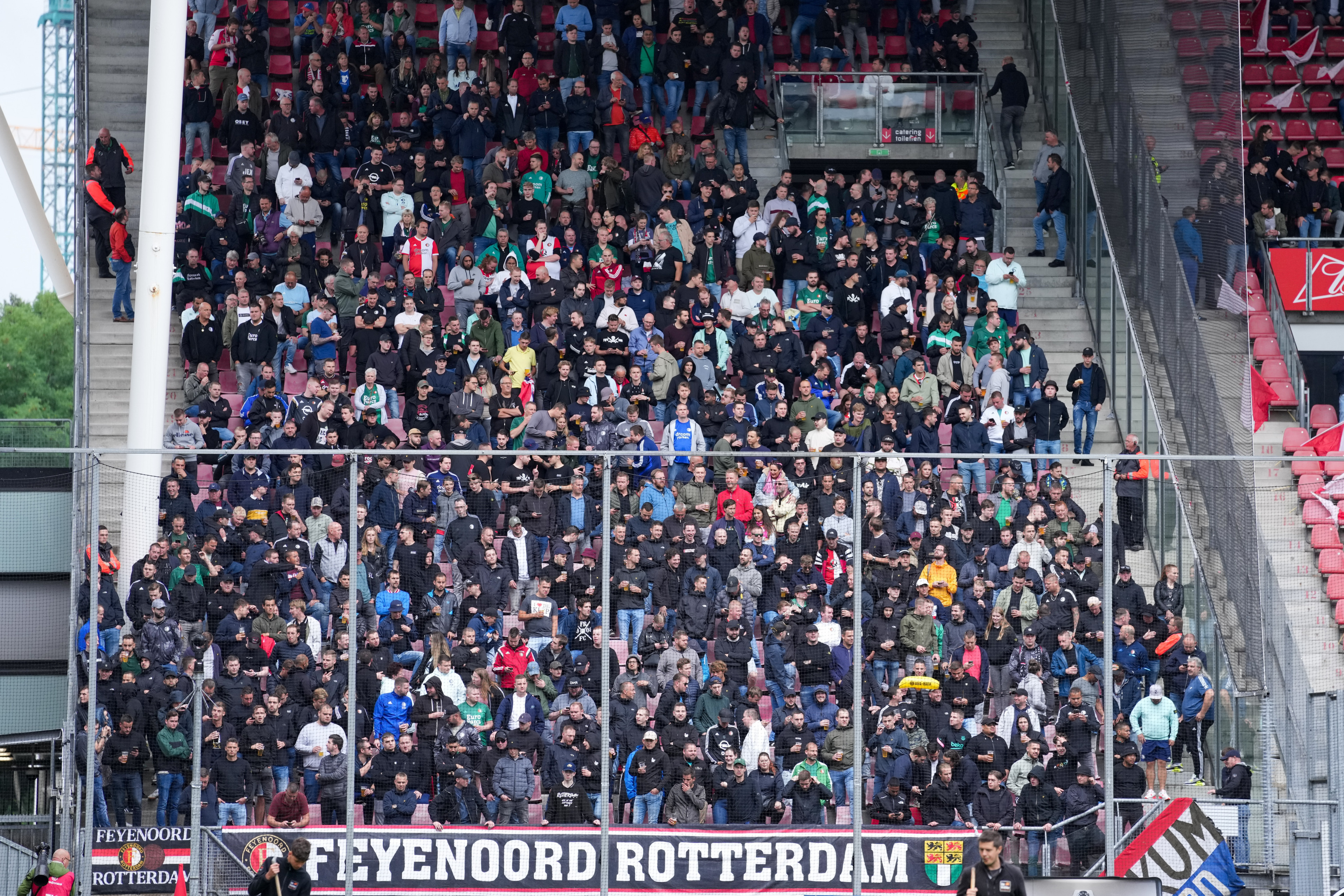 Feyenoord deelt informatie kaartverkoop uitduels