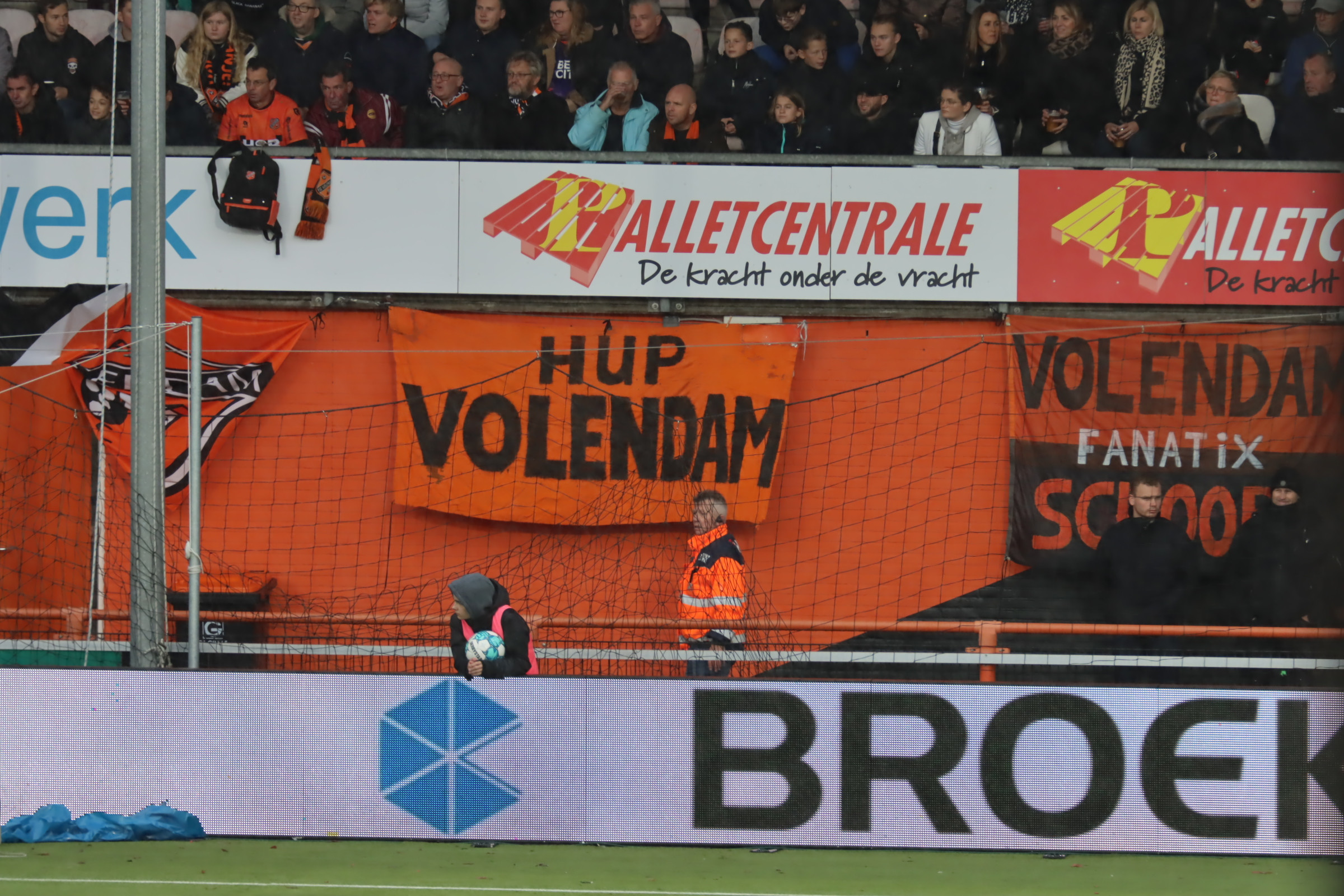 Besluit KNVB zorgt voor woede bij Ajax en Volendam: "Dit is pas competitievervalsing!"