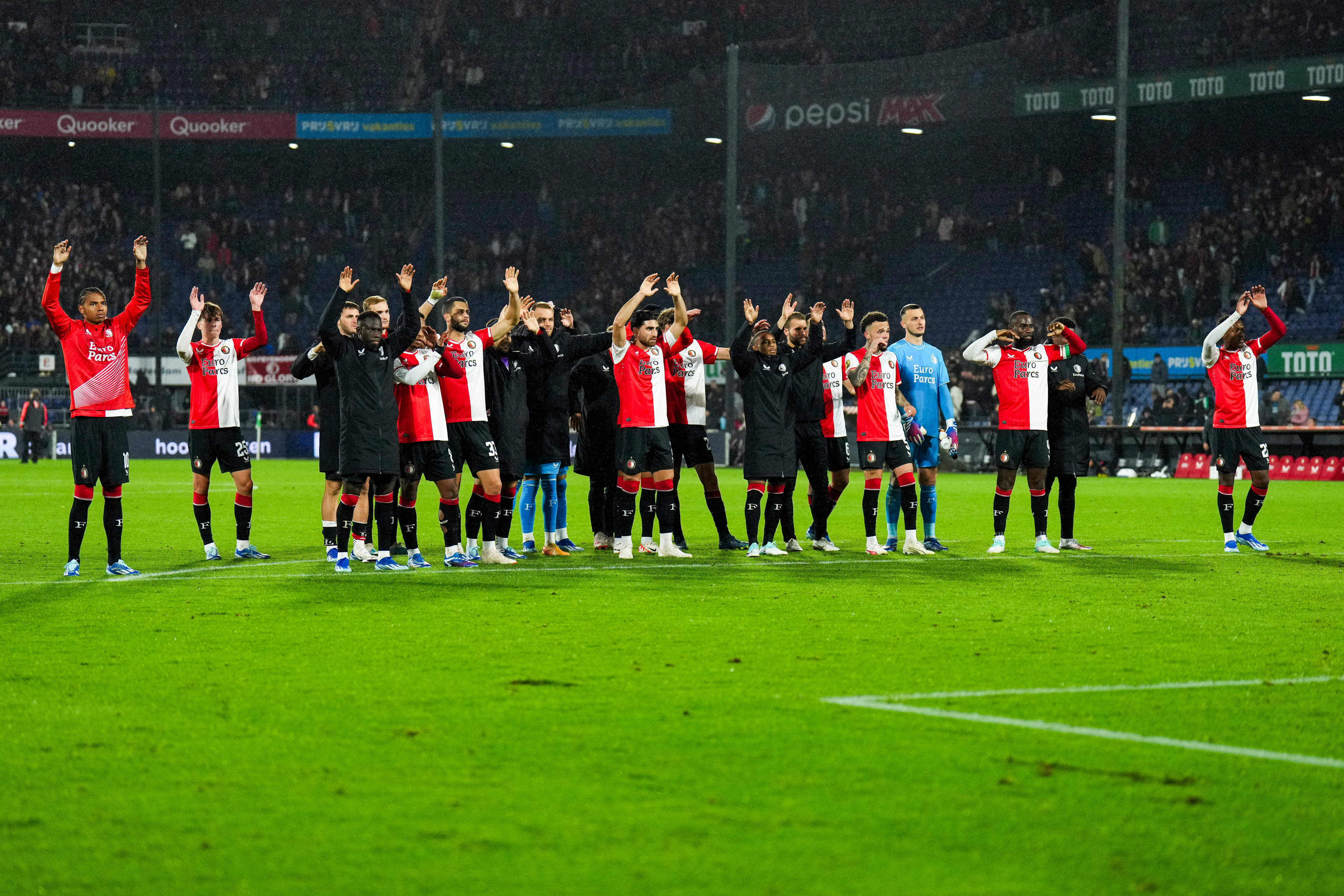 Beoordeel de spelers voor de wedstrijd Feyenoord - Vitesse (4-0)