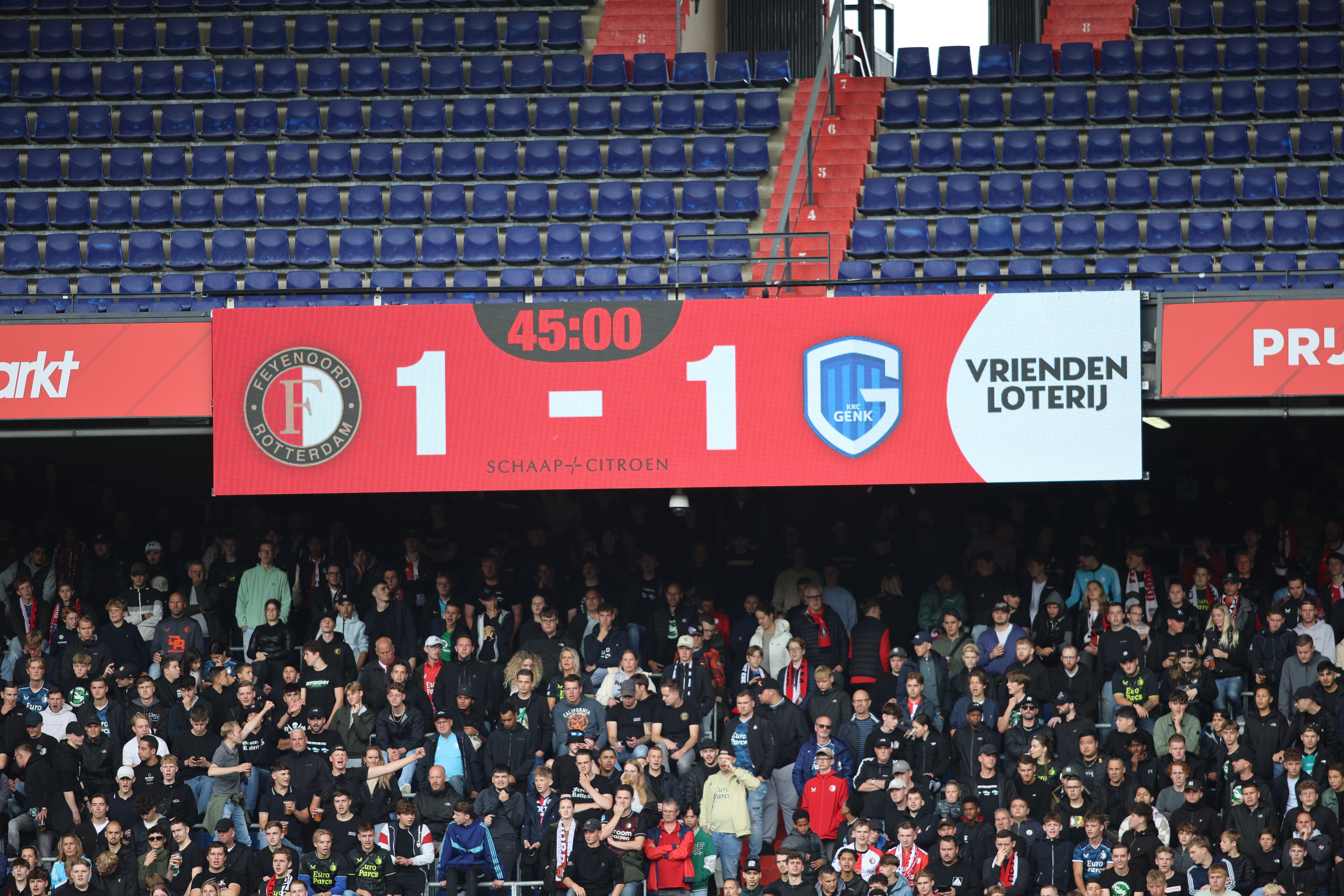 Ruststand Feyenoord - KRC Genk Jim Breeman Sports Photography