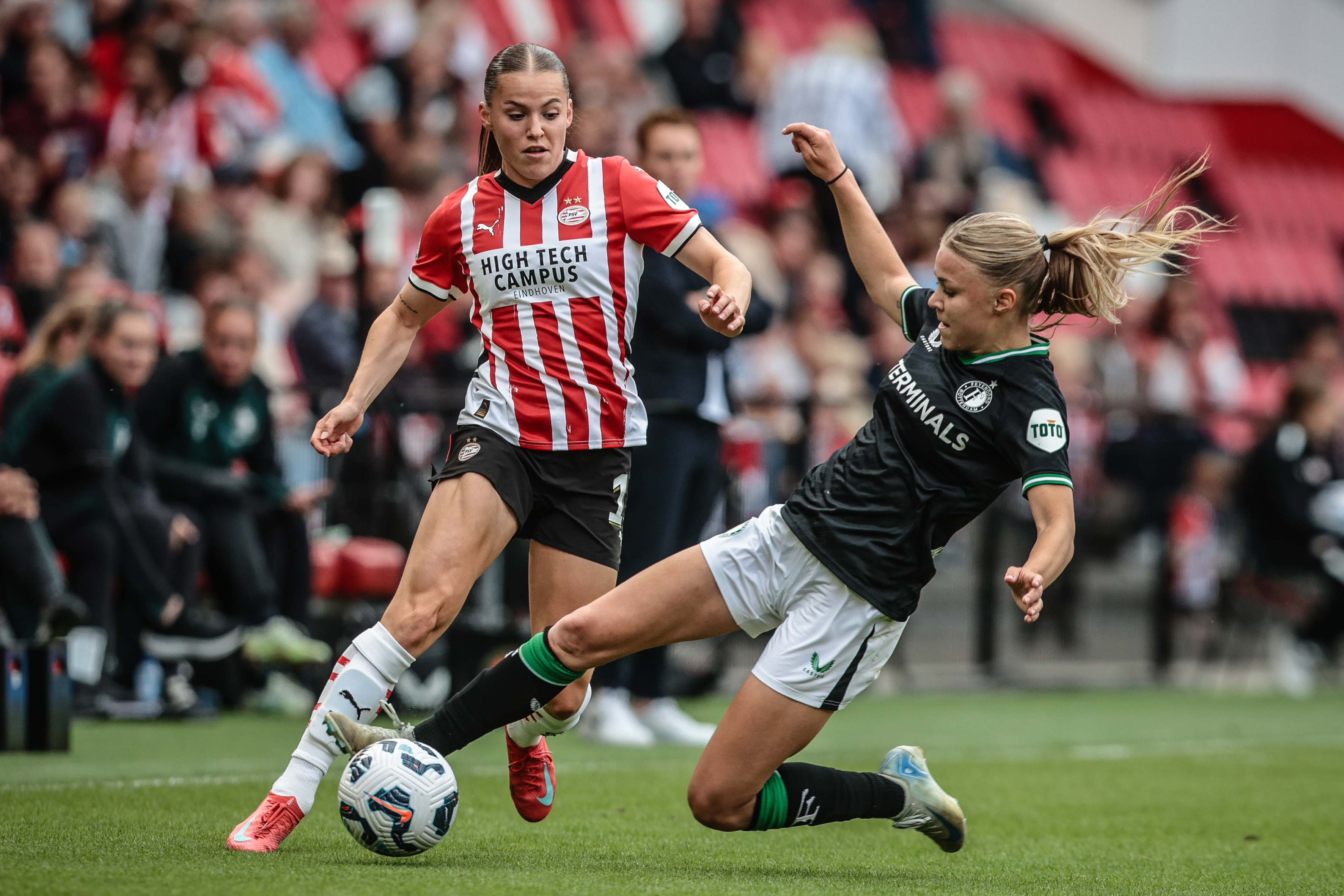 Samenvatting • Feyenoord V1 onderuit in Eindhoven