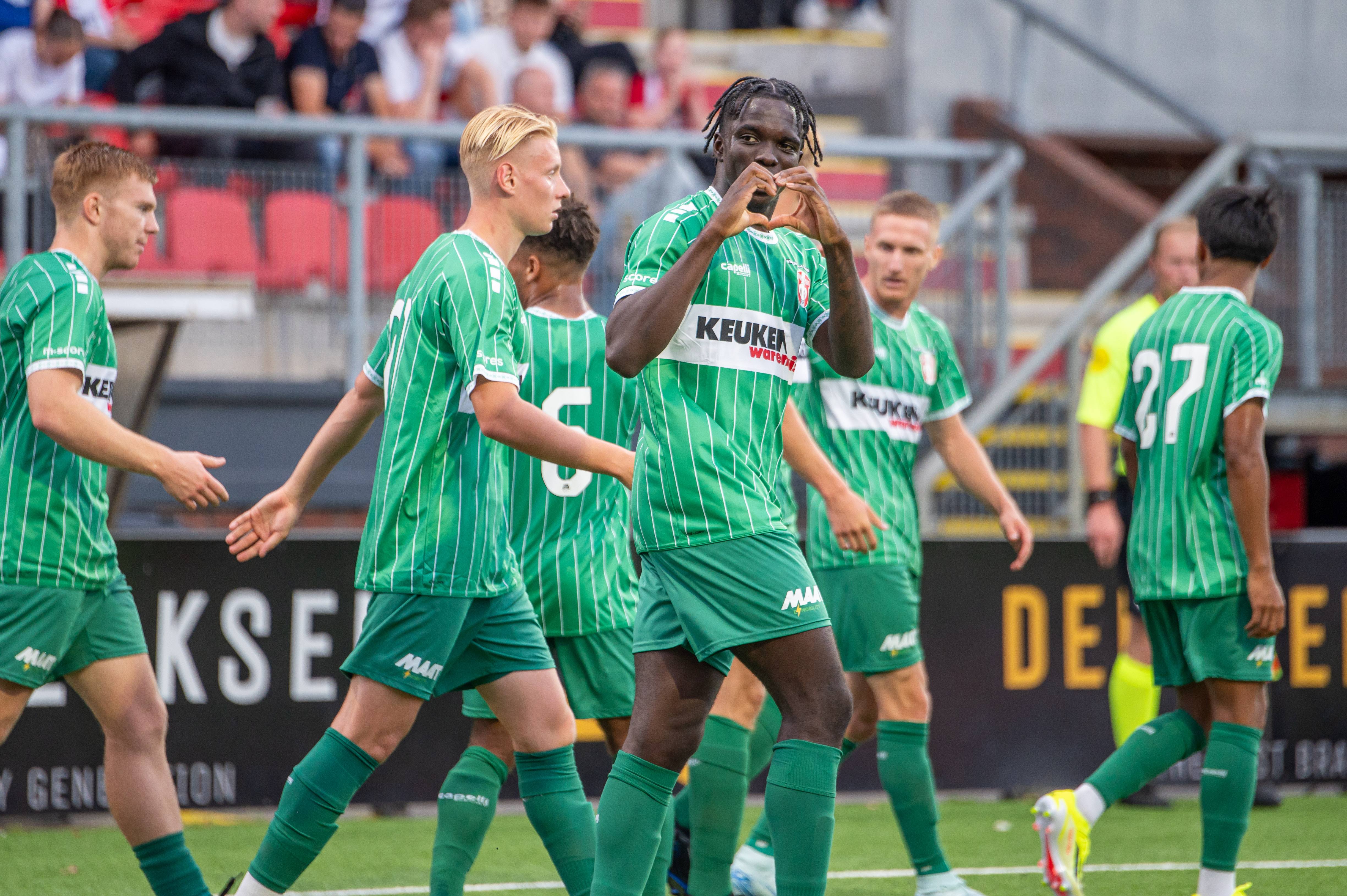 Verhuurde Feyenoorders • Osundina tweemaal trefzeker voor FC Dordrecht