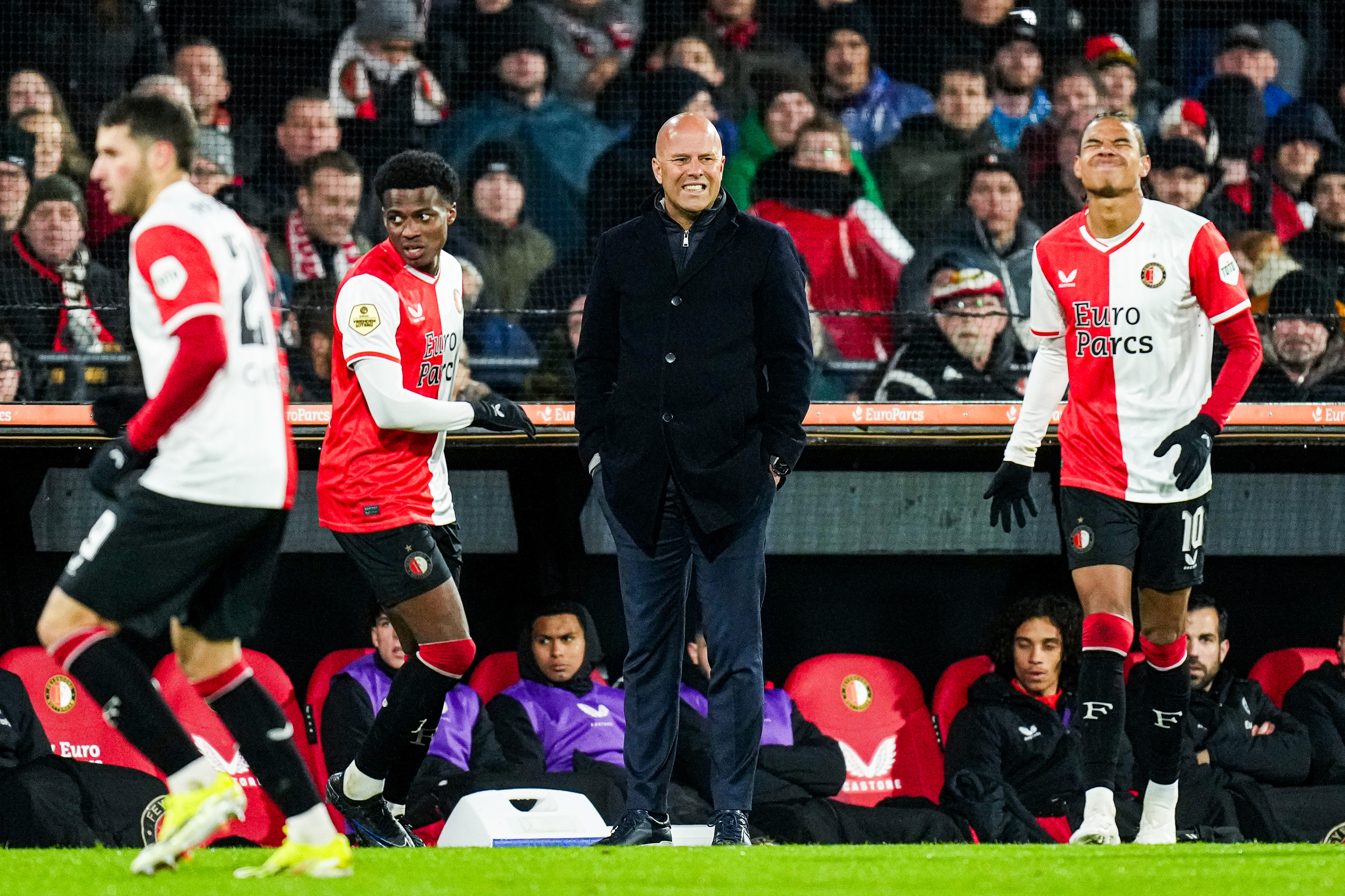 Feyenoord laat dure punten liggen tegen NEC