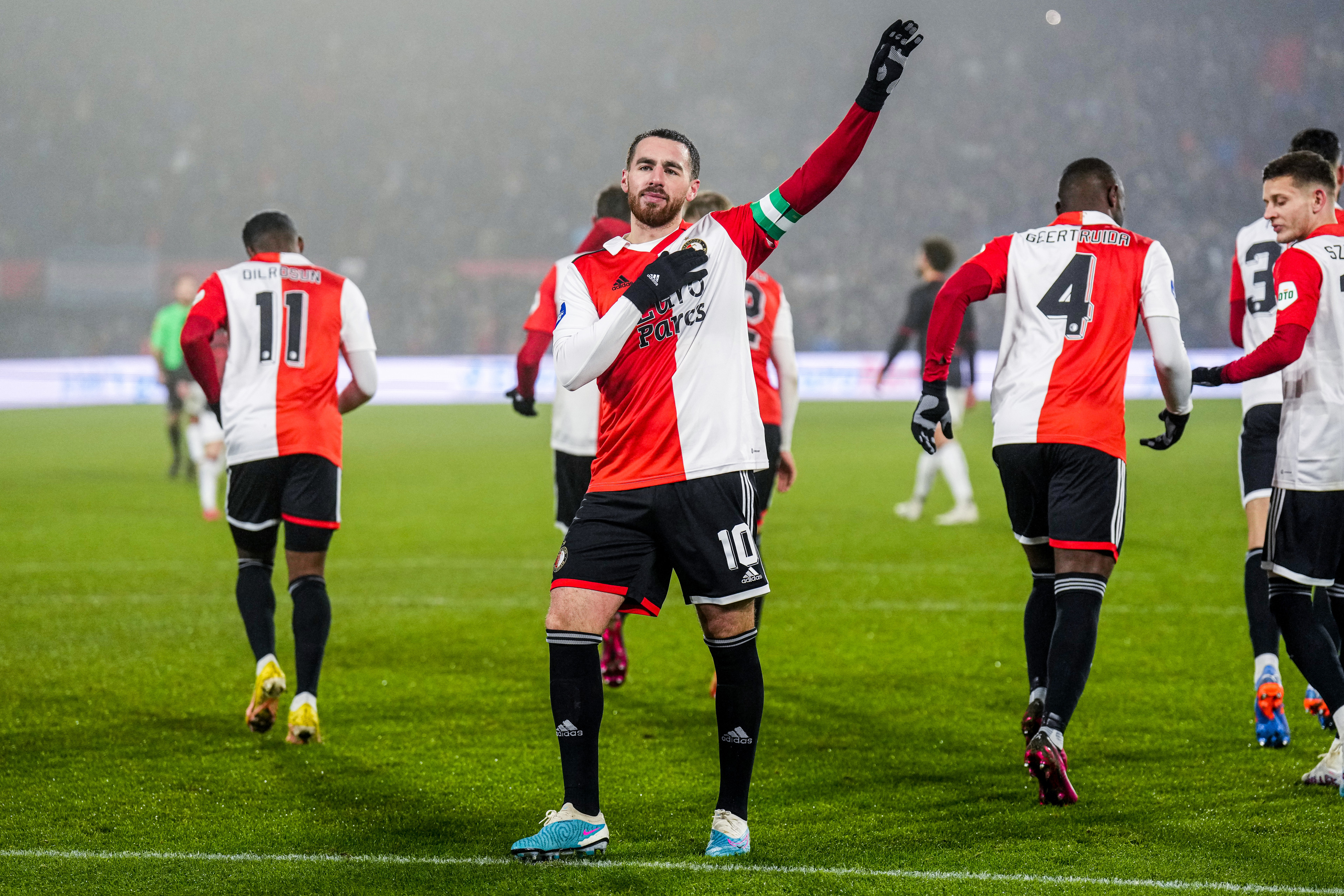 Kökcü: "Enorm trots om aanvoerder van Feyenoord te zijn"