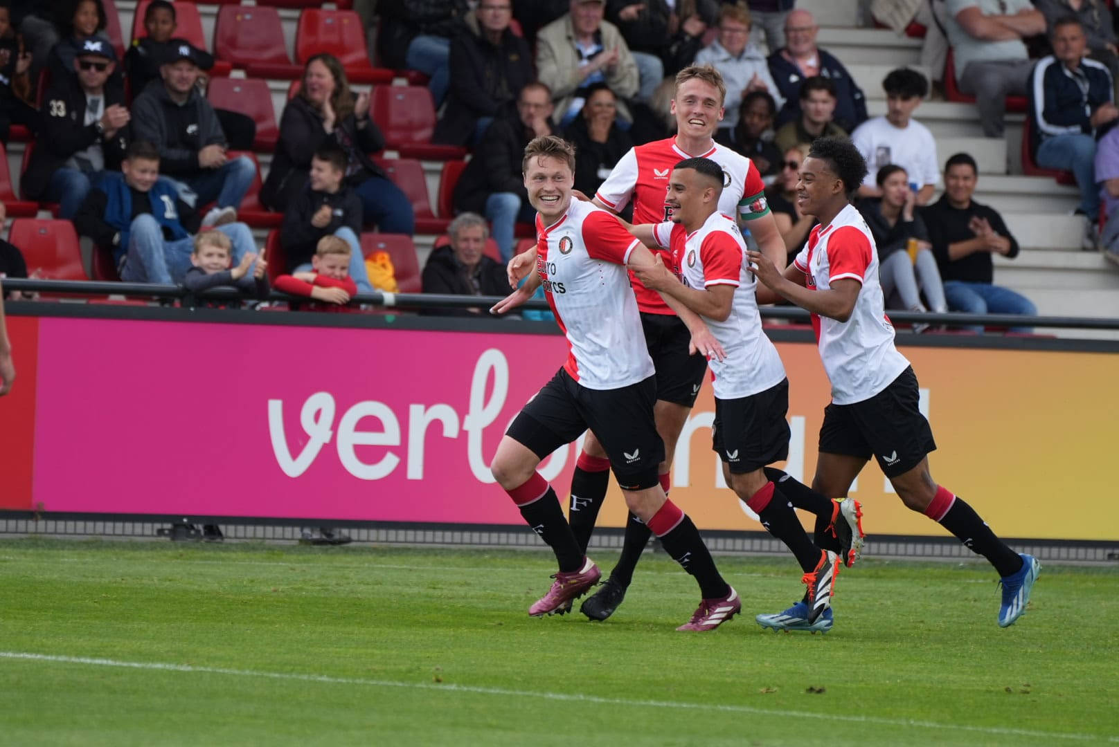 LIVE • Feyenoord O21 - FC Twente/Heracles Academie • 2-0