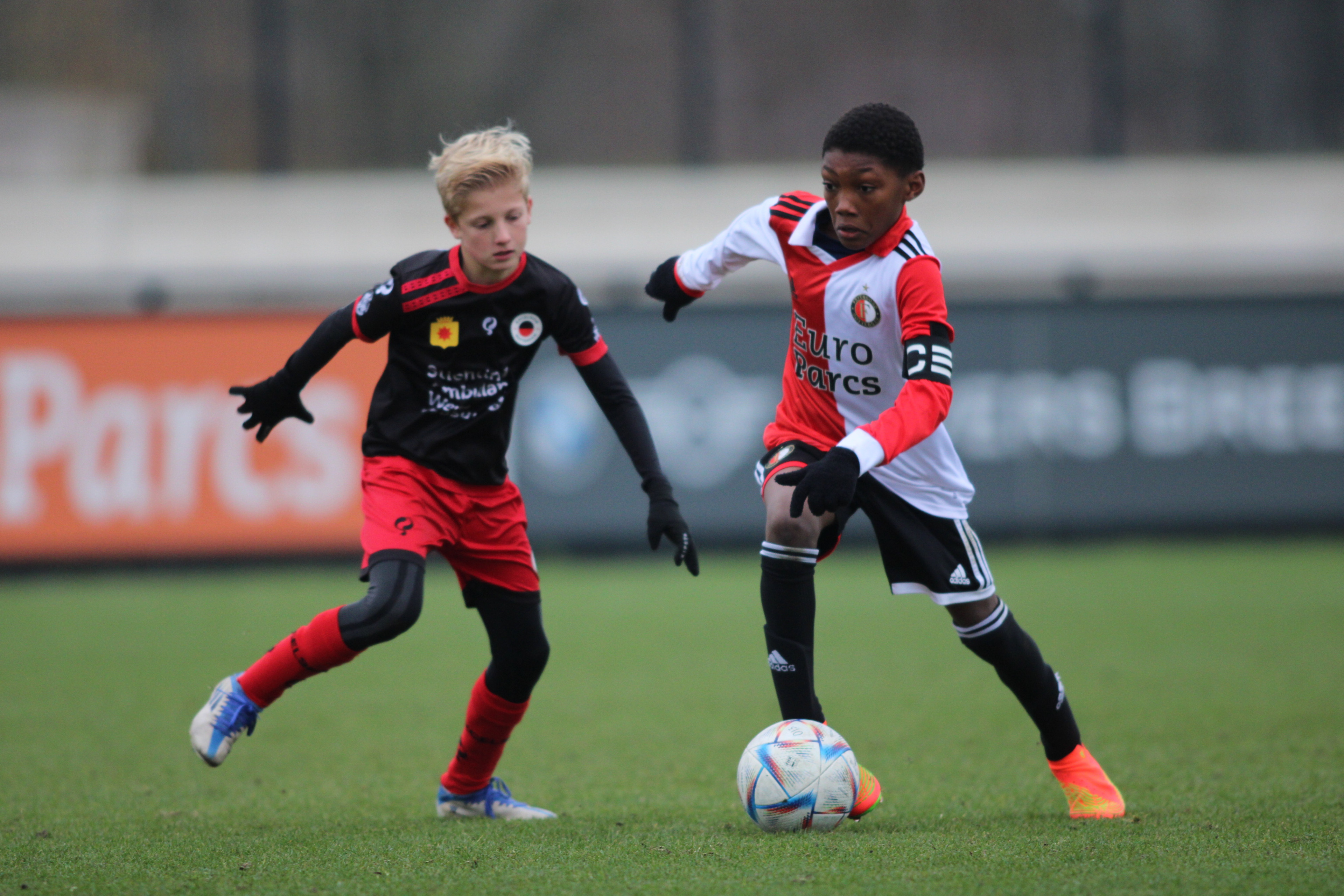 Feyenoord O13 wint van SBV Excelsior JO13 (10-1)