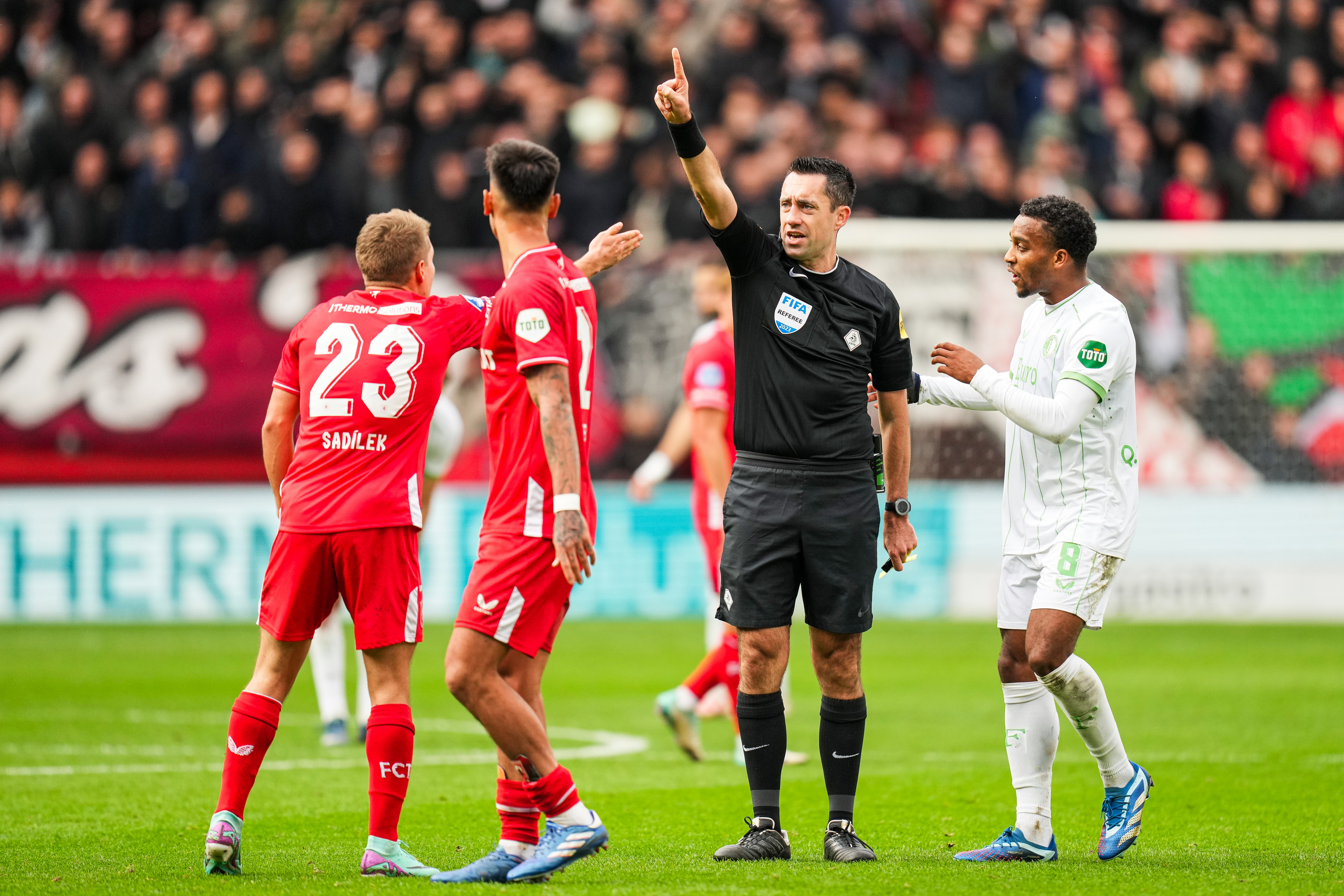 Analyse • Welke scheidsrechters liggen Feyenoord wel en welke niet?