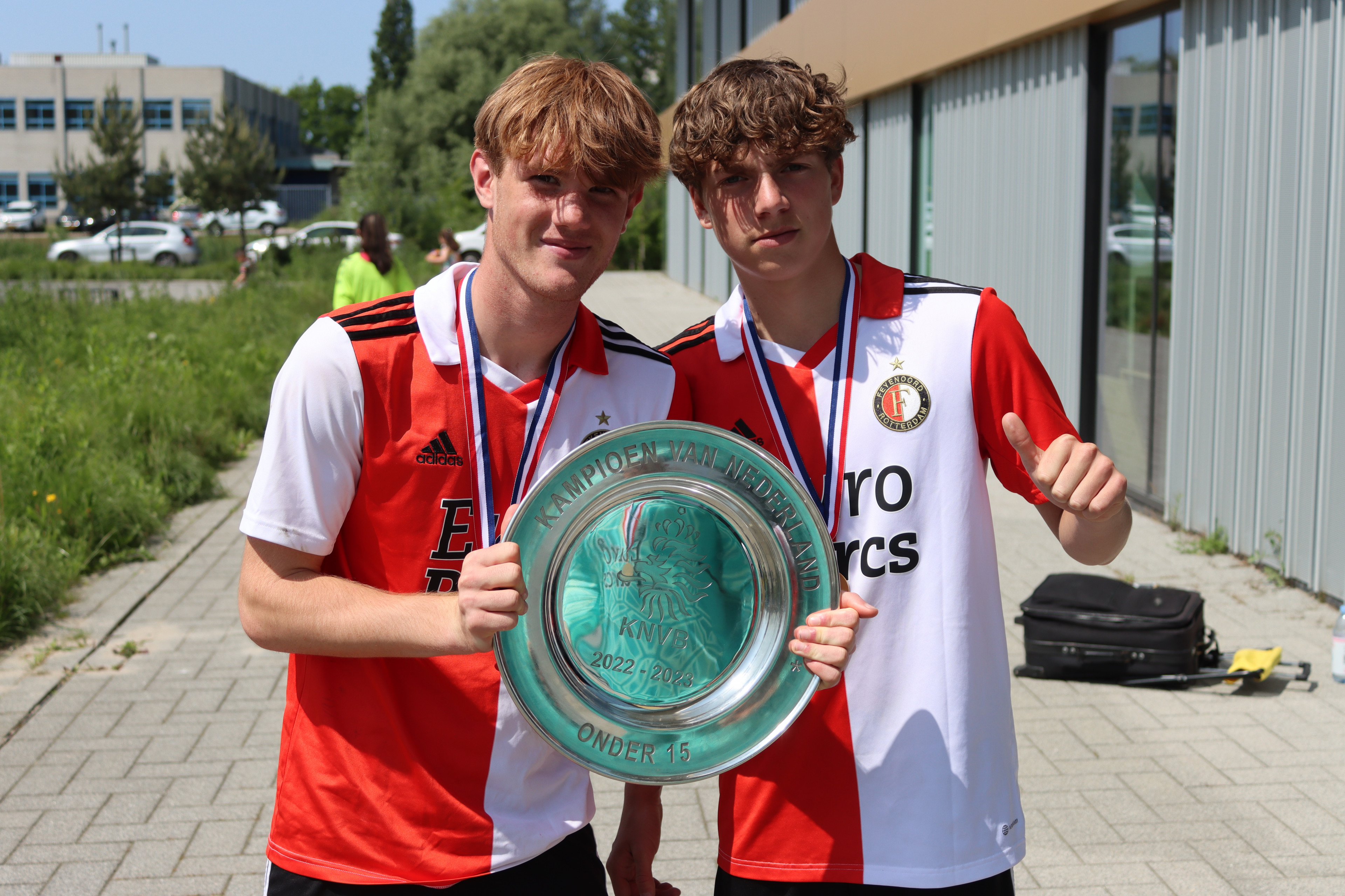 Feyenoord onder 15 kampioen na zinderende comeback