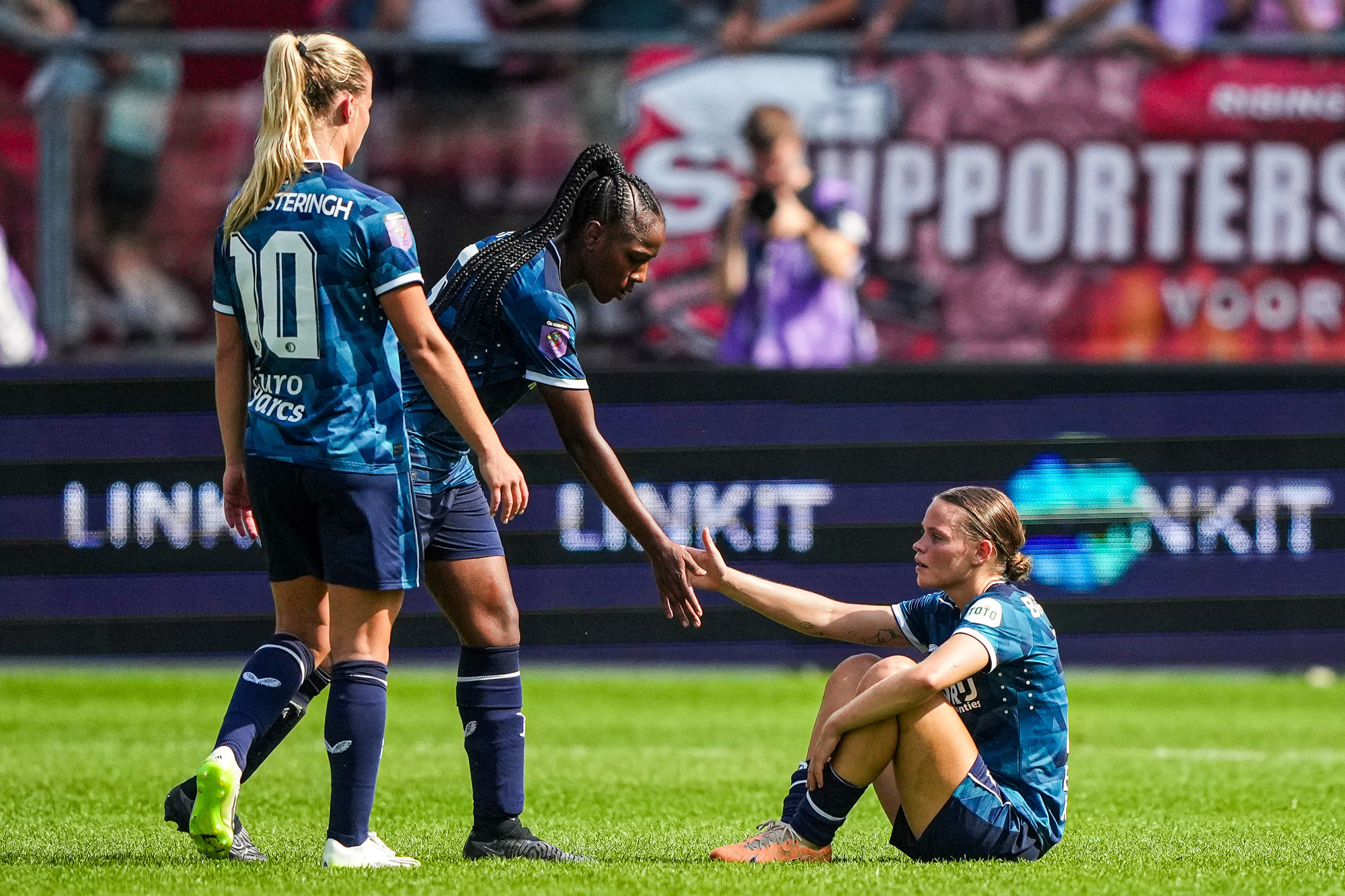 Feyenoord Vrouwen verliezen ook de stadsderby op Woudestein