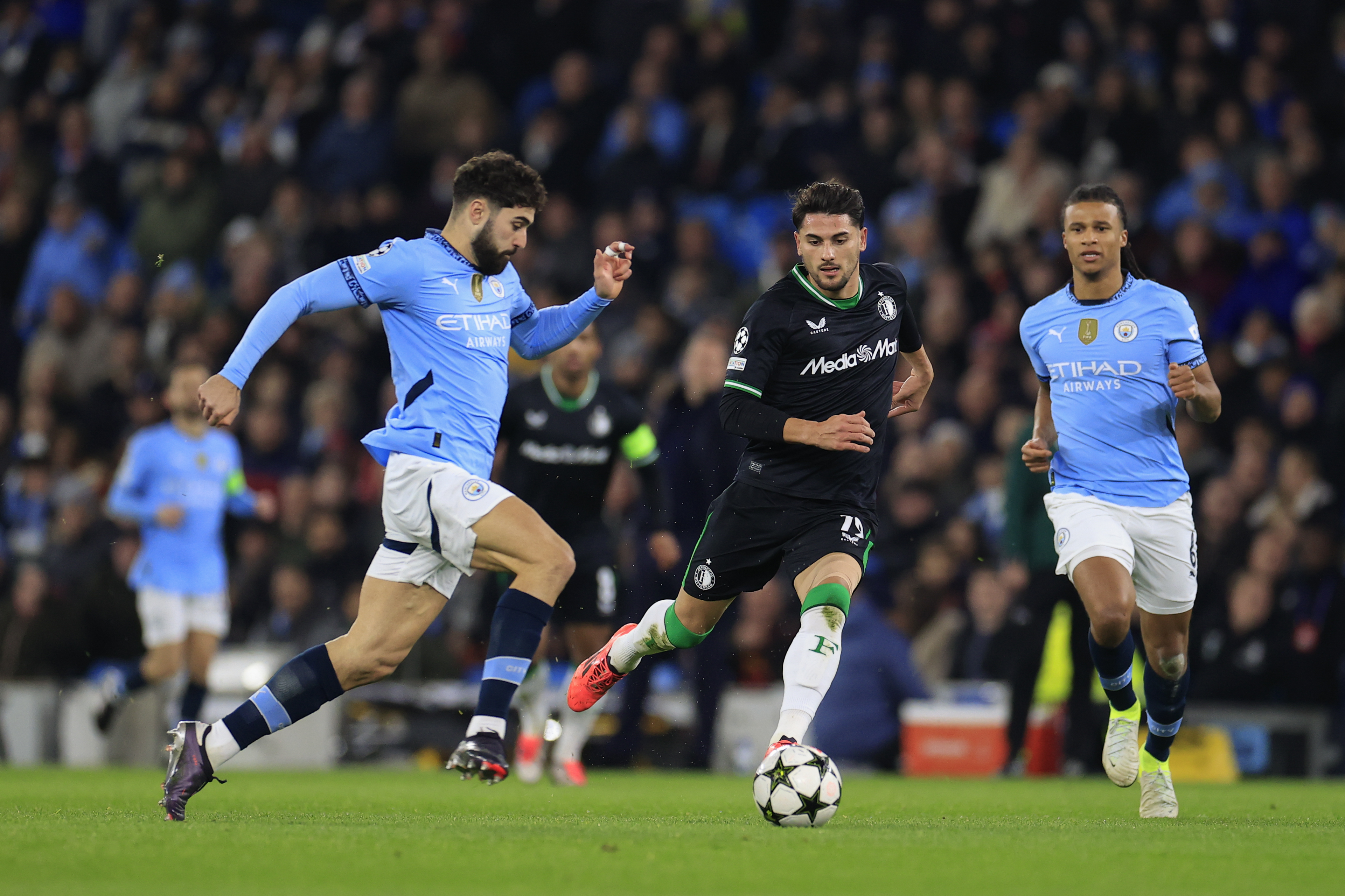 Liveblog • Manchester City - Feyenoord •  0 - 0 [1H]