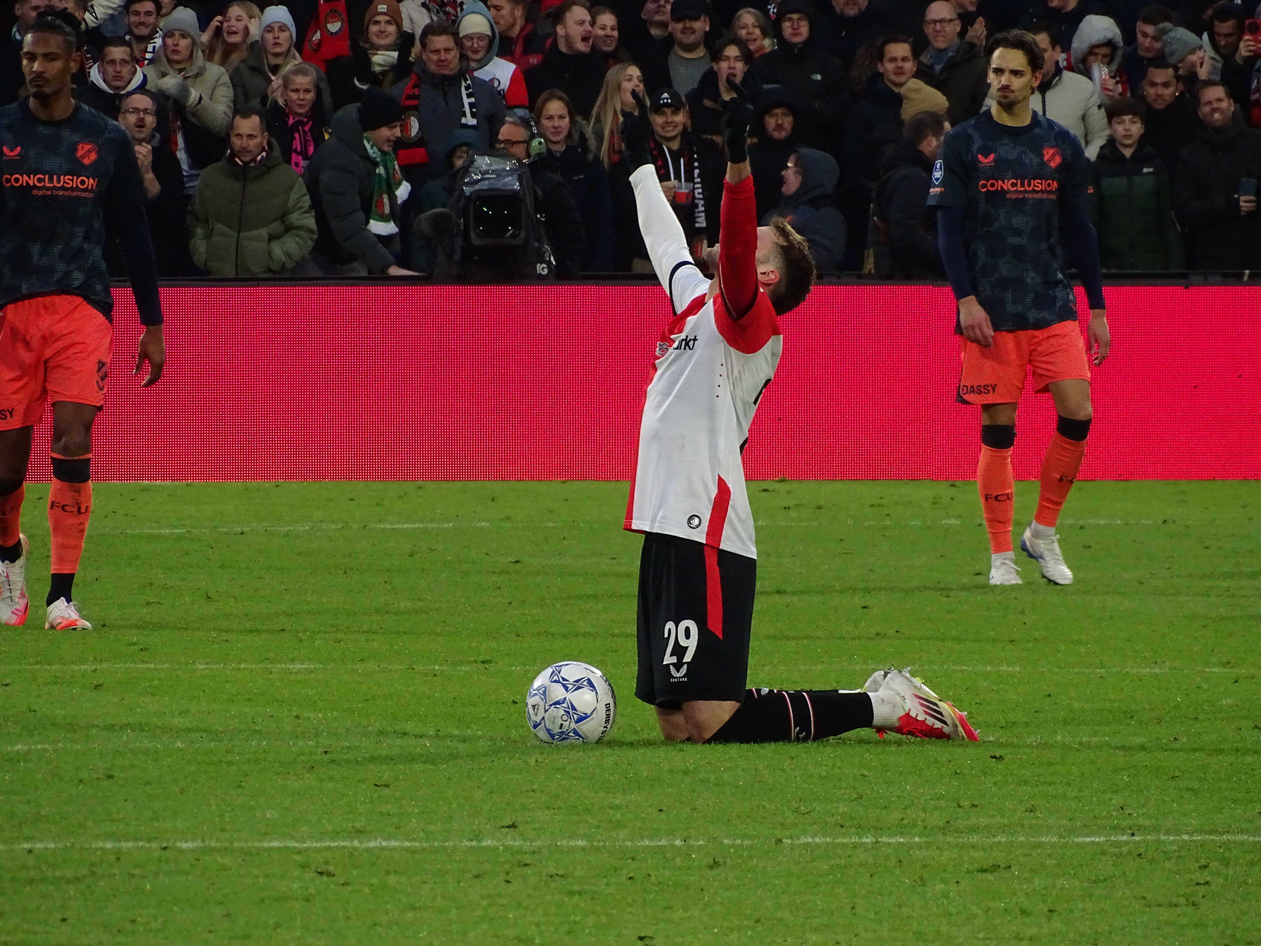 feyenoord-fc-utrecht-1-2-jim-breeman-sports-photography-38