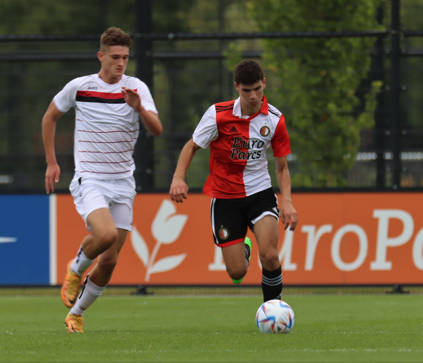 Van Persie in de sporen van zijn vader: "Ik denk dat we op elkaar lijken"