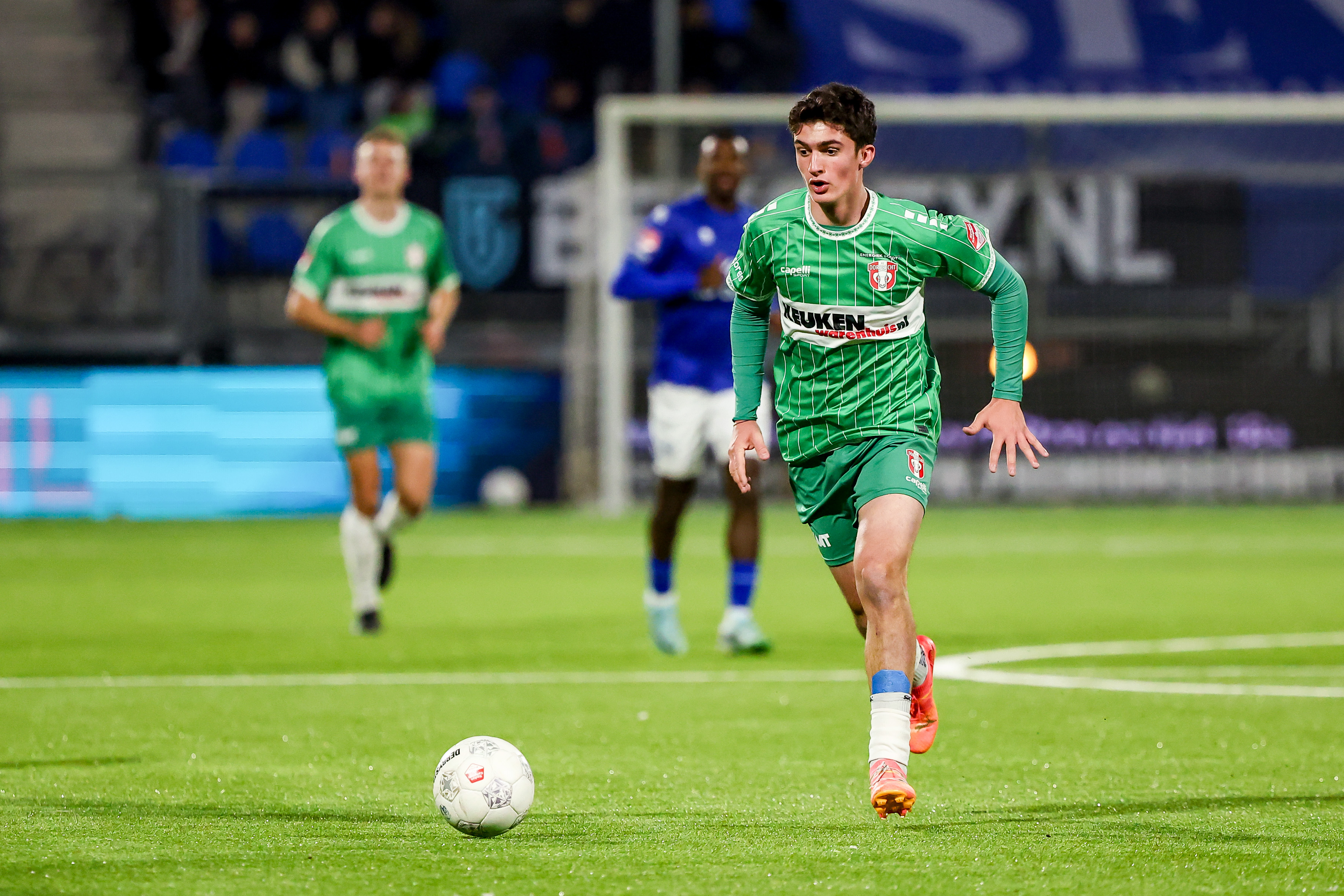 Officieel • Parlanti verlaat Feyenoord voor Carrarese