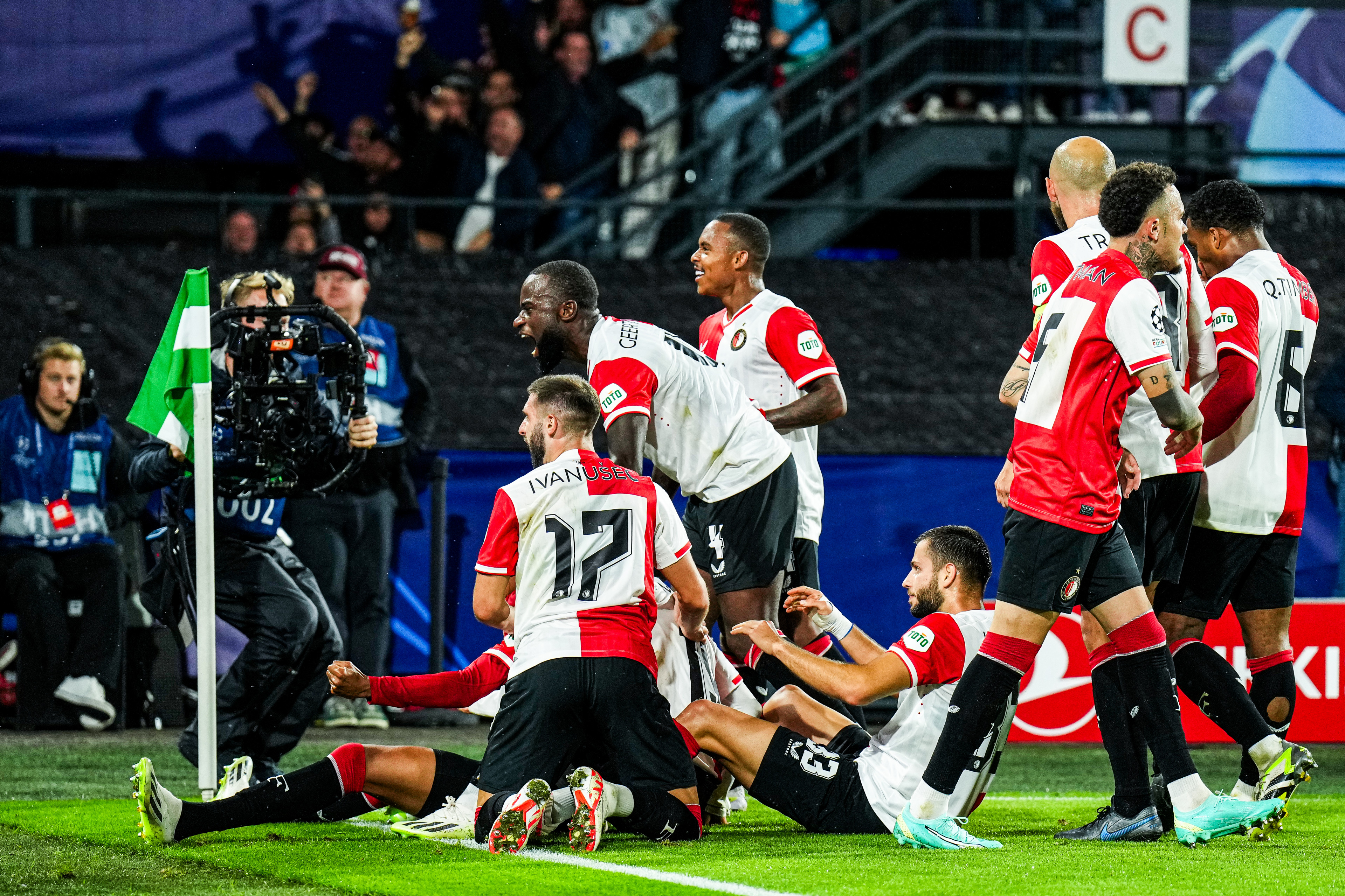 Feyenoord begint Champions League avontuur met overwinning op Celtic