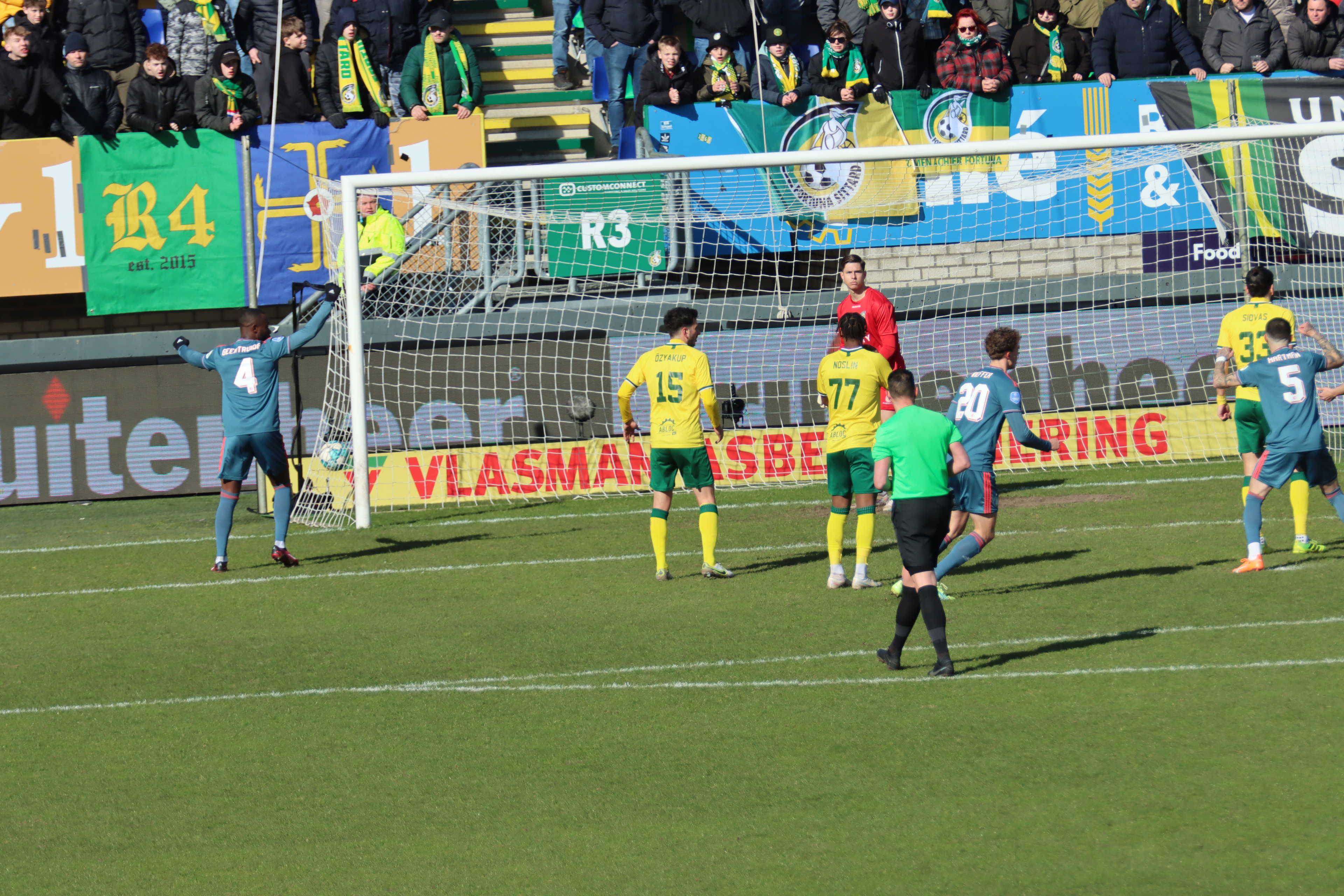 fortuna-sittard-feyenoord-2-4-jim-breeman-sports-photography-23-1