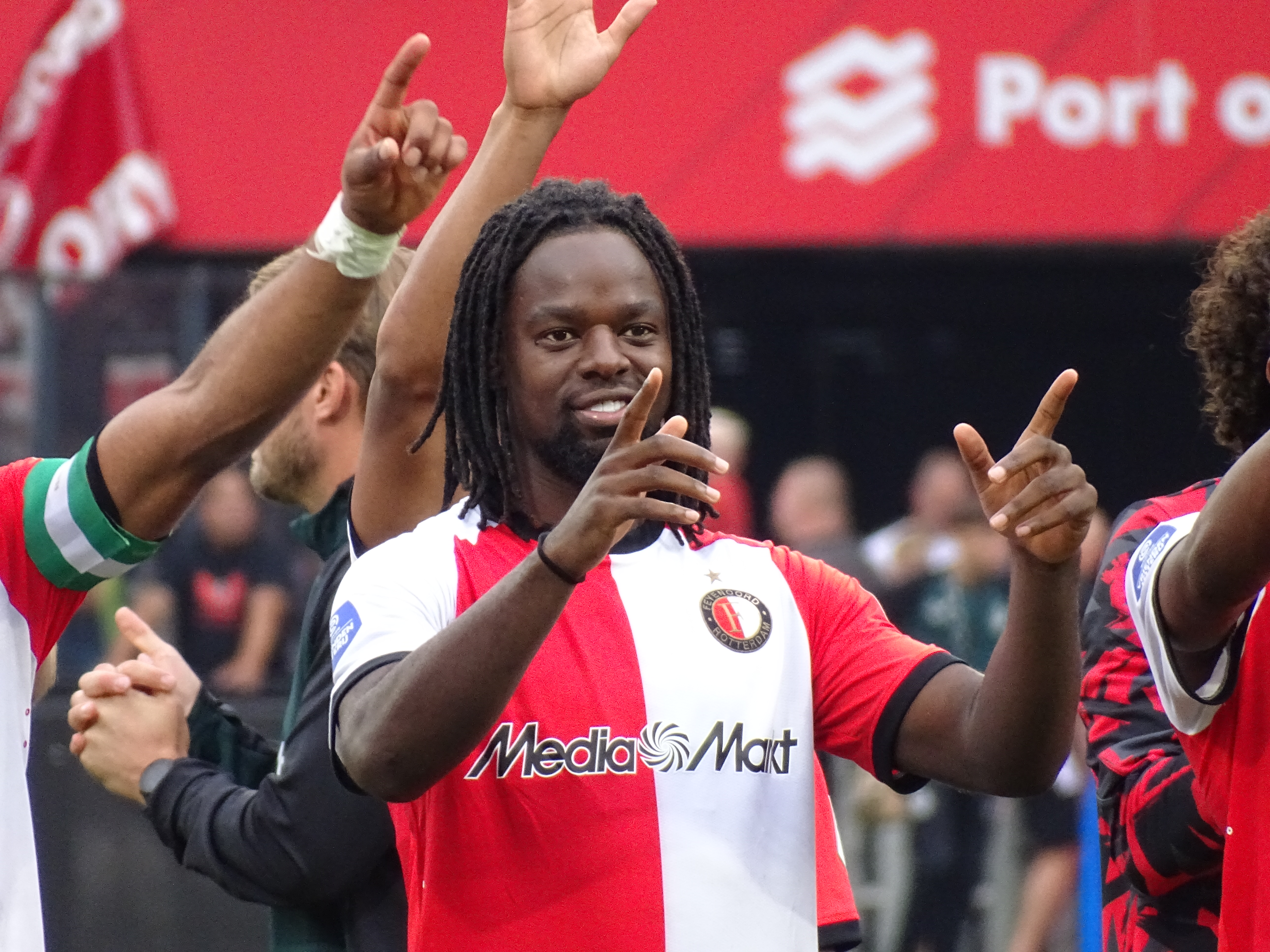 Feyenoord moet Lotomba meerdere wedstrijden missen