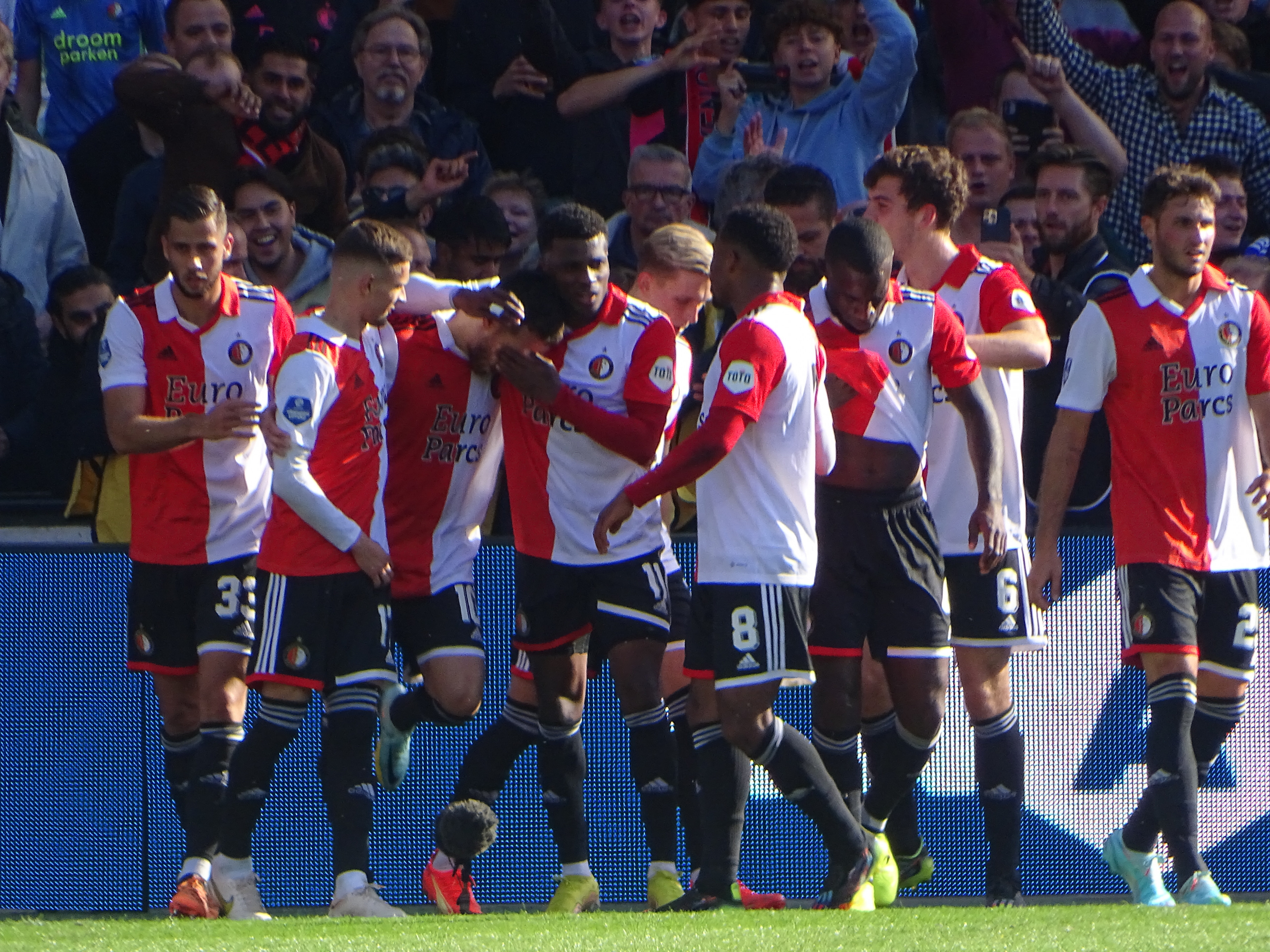 NEXT MATCH • Feyenoord ontvangt Denen in uitverkochte Kuip