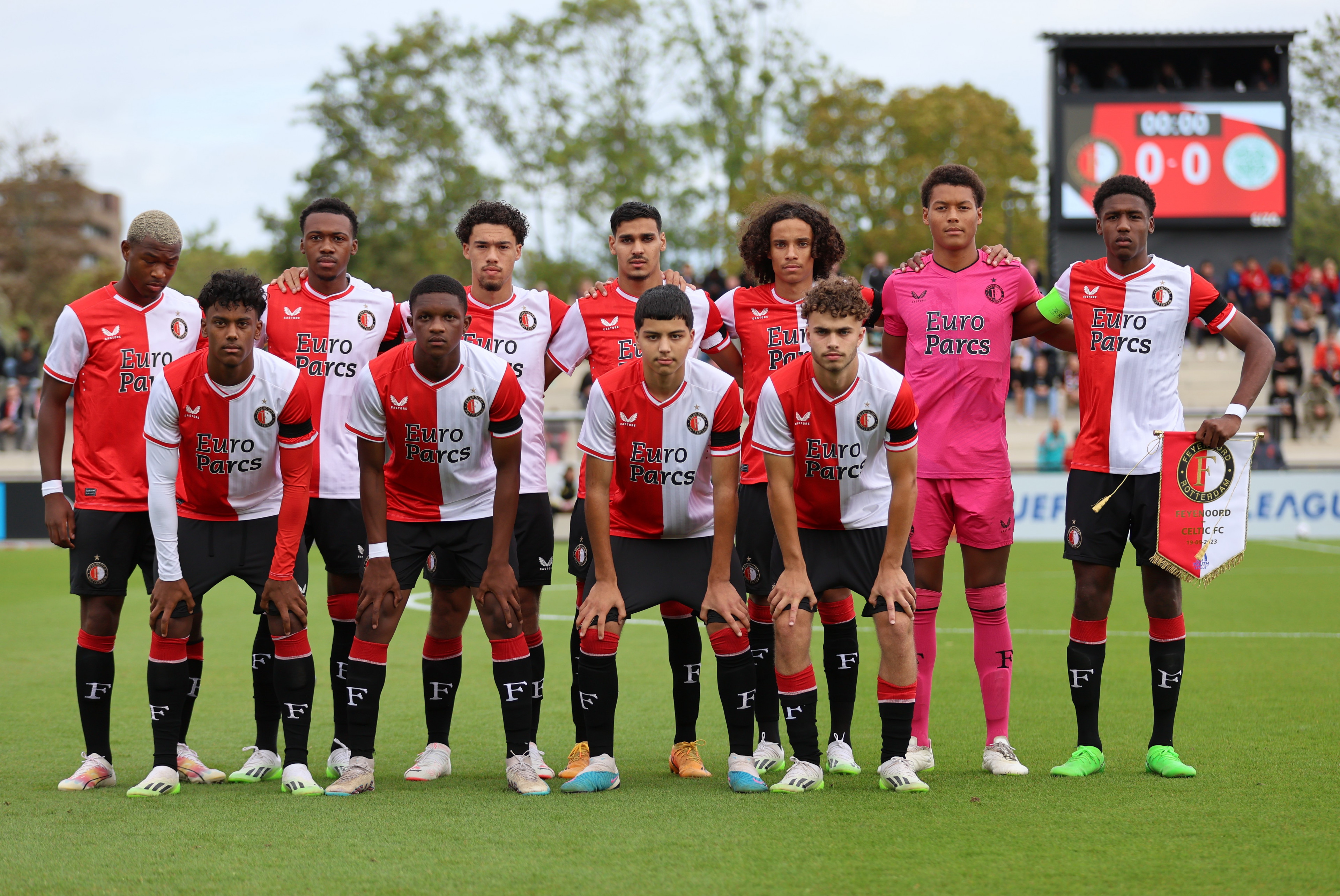 feyenoord-o19-celtic-fc-o19-3-0-jim-breeman-sports-photography-34