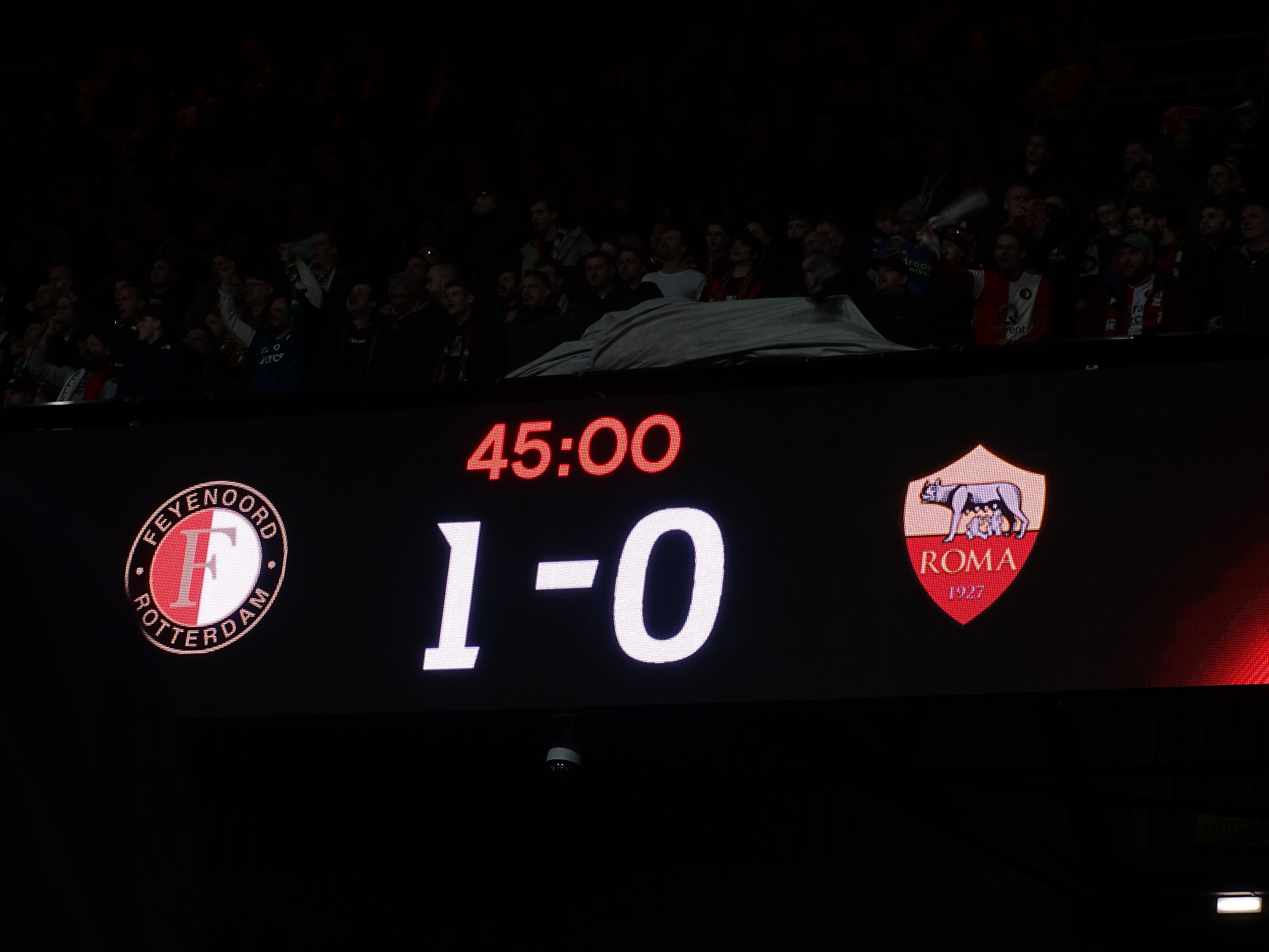 feyenoord-as-roma-1-1-jim-breeman-sports-photography-54