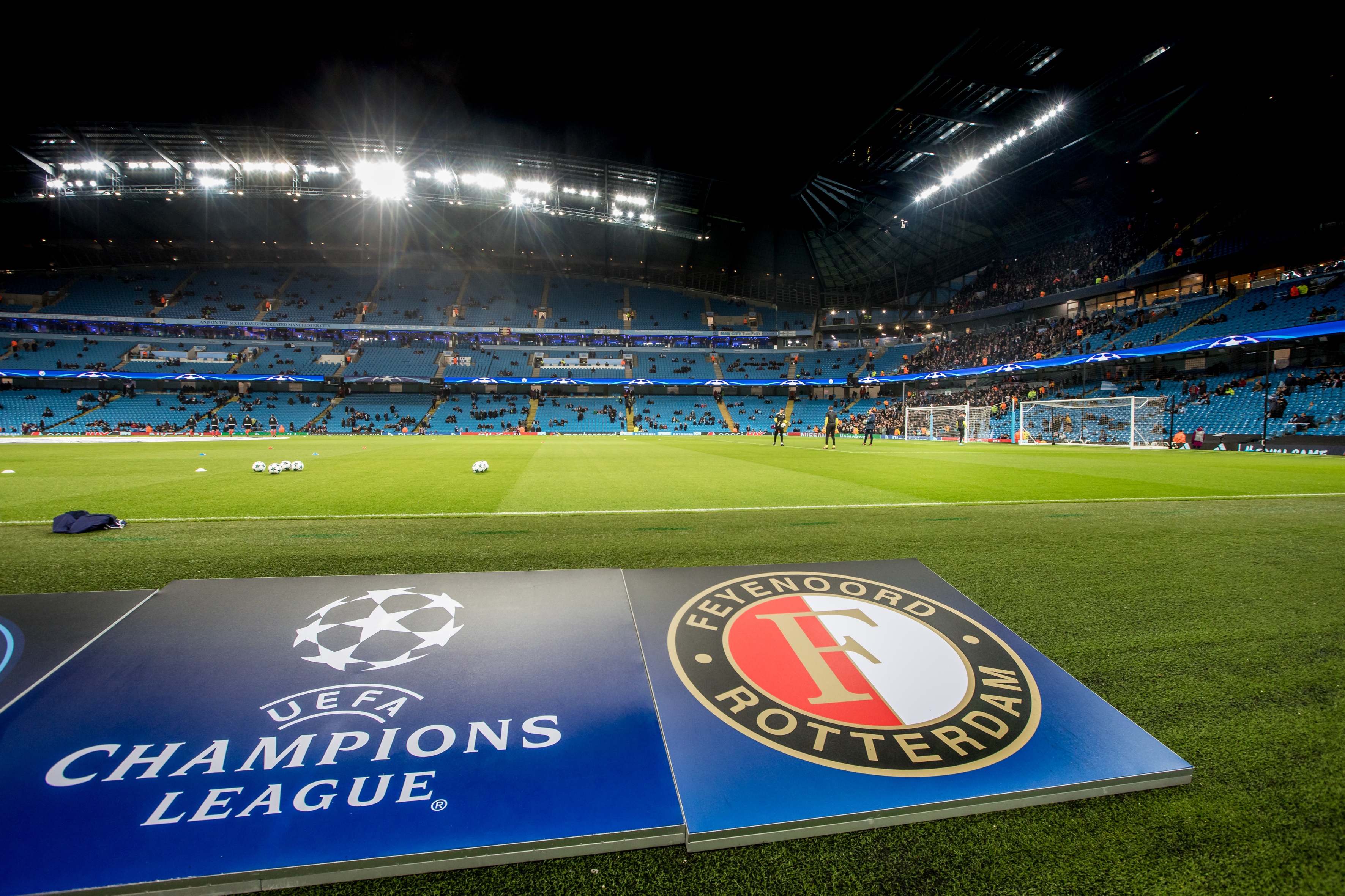 De Feijenoorder • Supportersreis Manchester City - Feyenoord