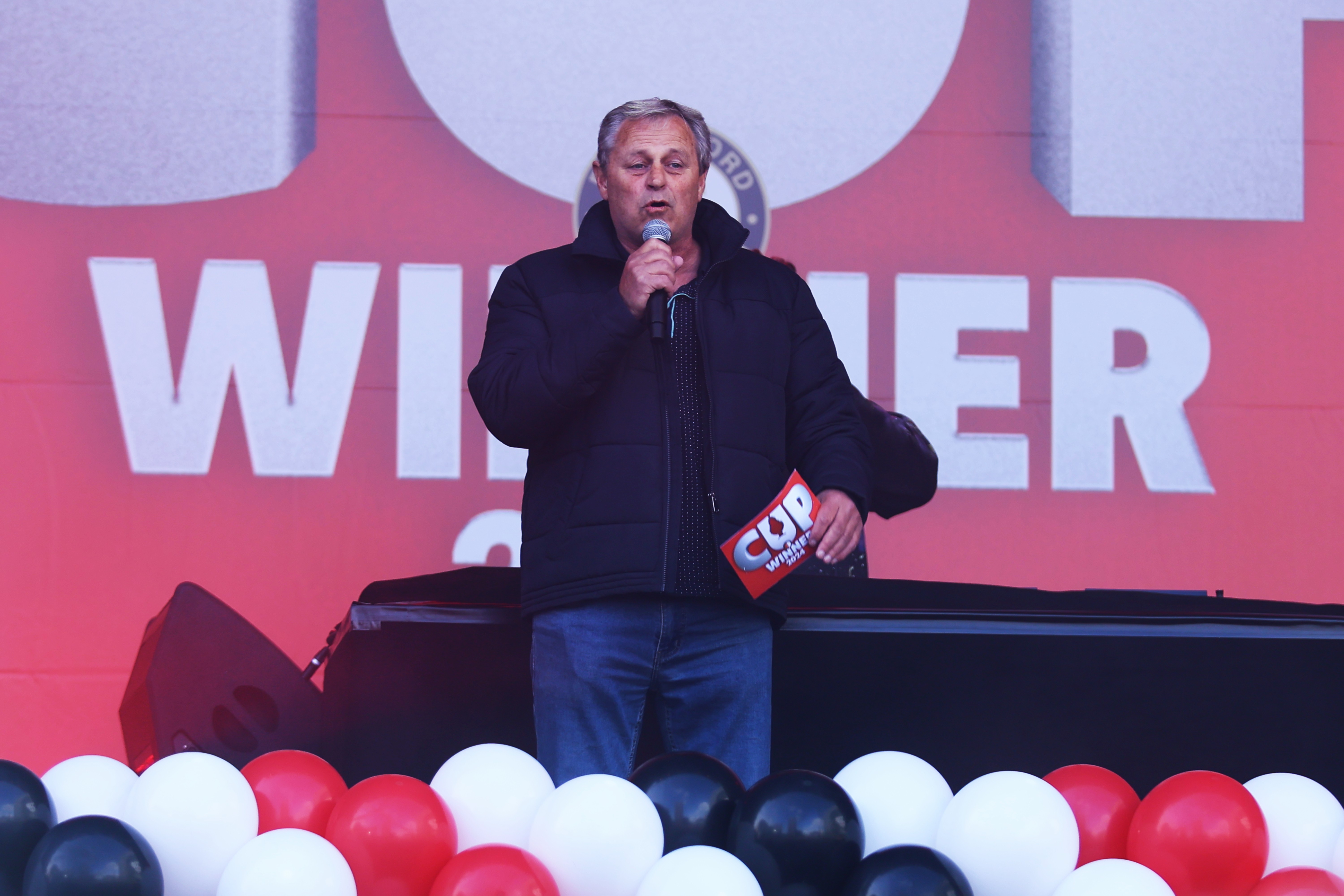 peter-houtman-bekerhuldiging-jim-breeman-sports-photography