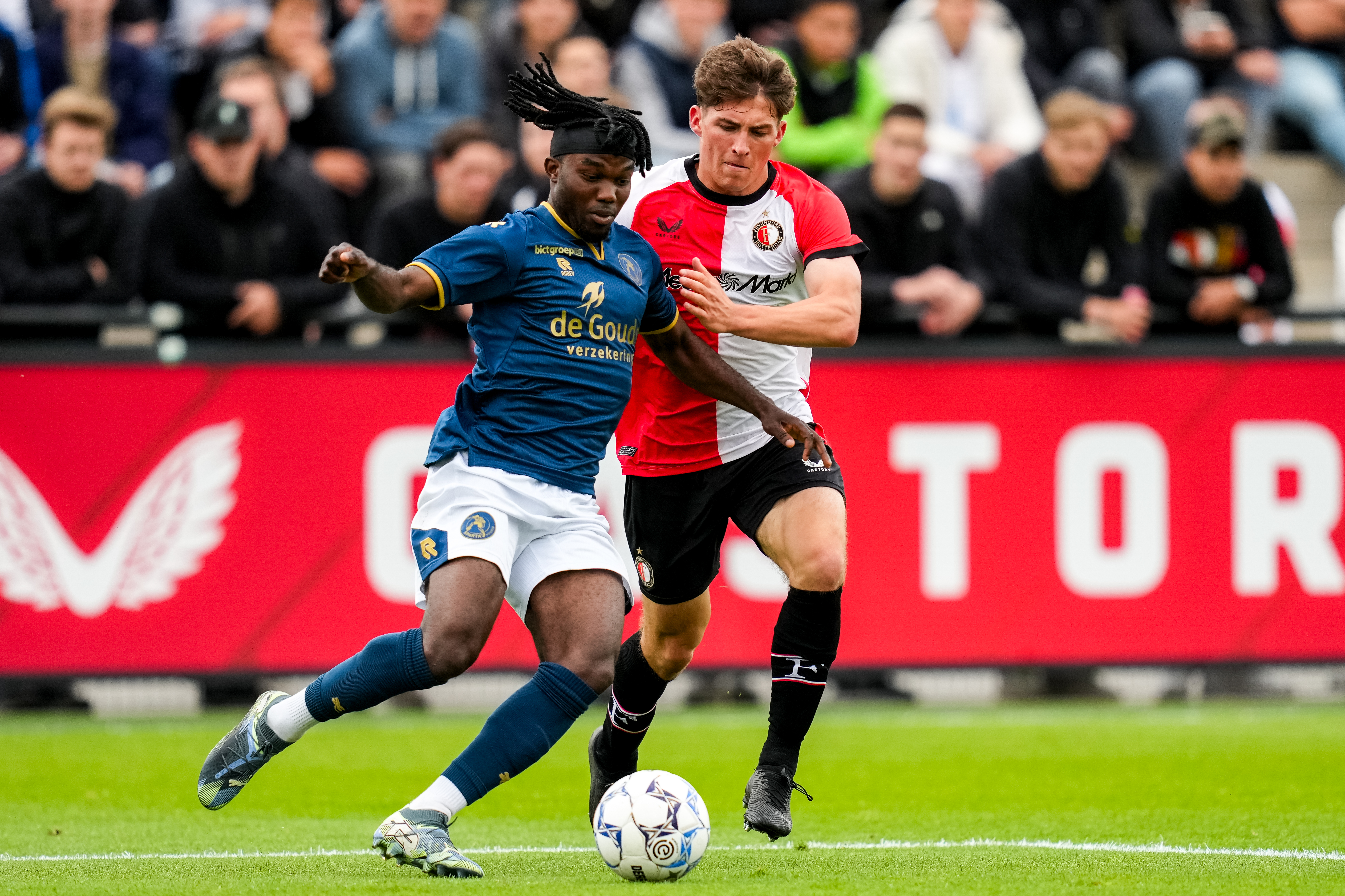 Liveblog • Feyenoord O21 met tien man tegen oppermachtig Sparta O23 • 0-3 [FT]