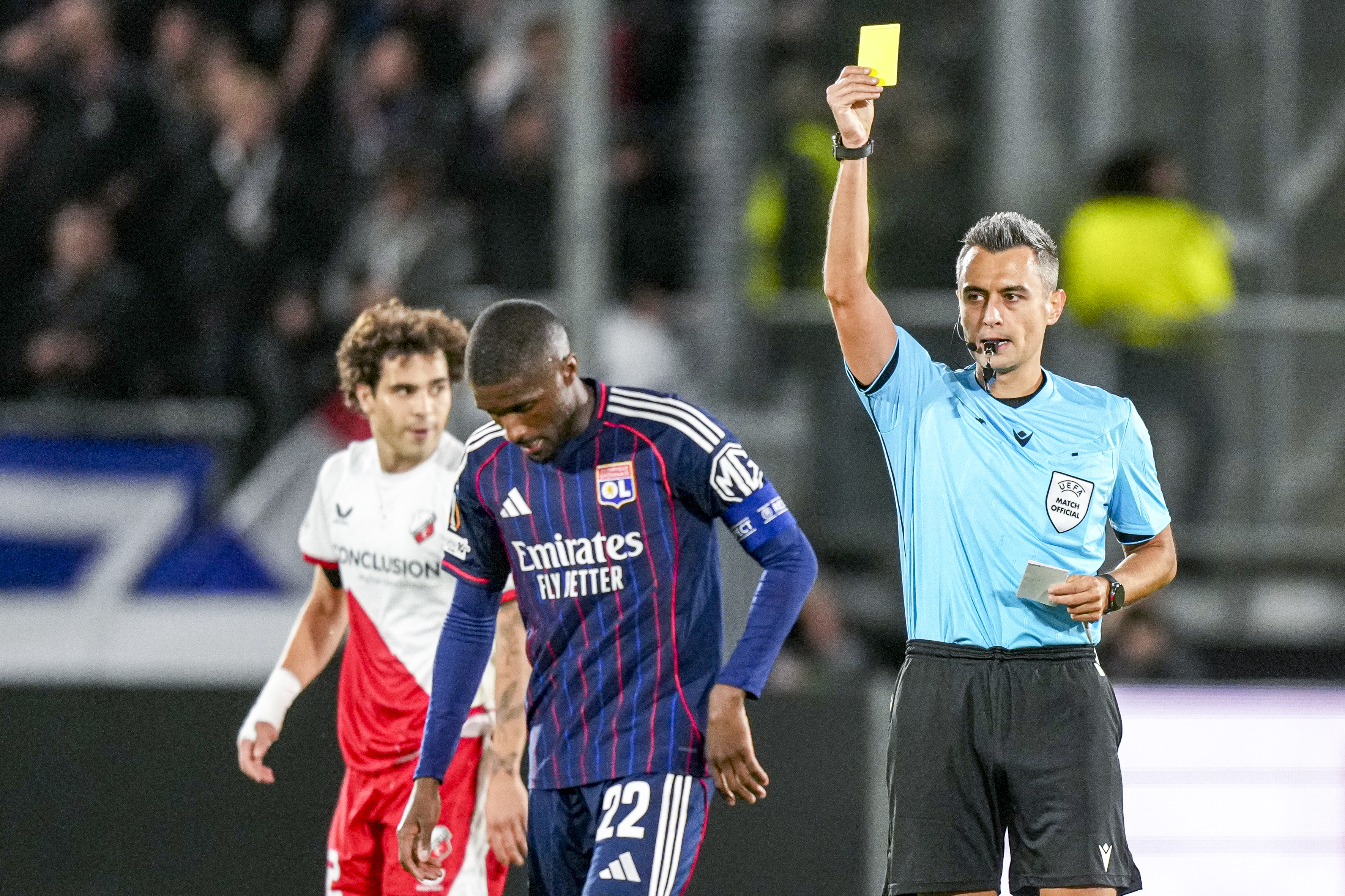 VfB Stuttgart – Feyenoord onder leiding van Roemeense scheidsrechter