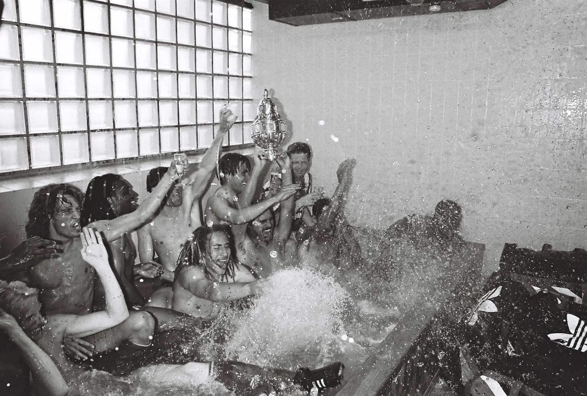 Trophy Day [UNIEKE FOTO'S] • Feyenoord wint laatste bekerfinale in de oude Kuip (1994)