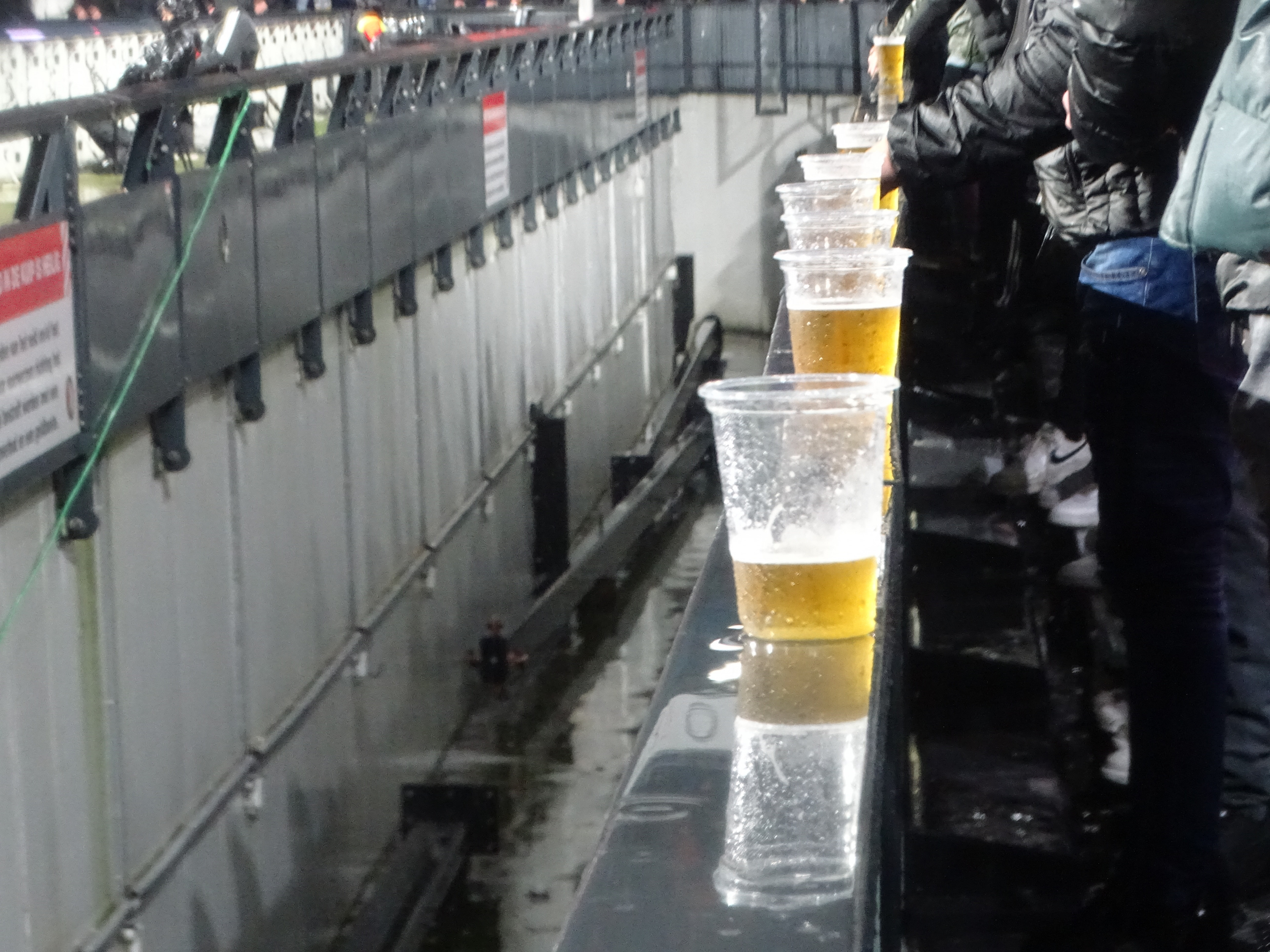 Horecaopbrengsten in De Kuip verrassend naar recordhoogte