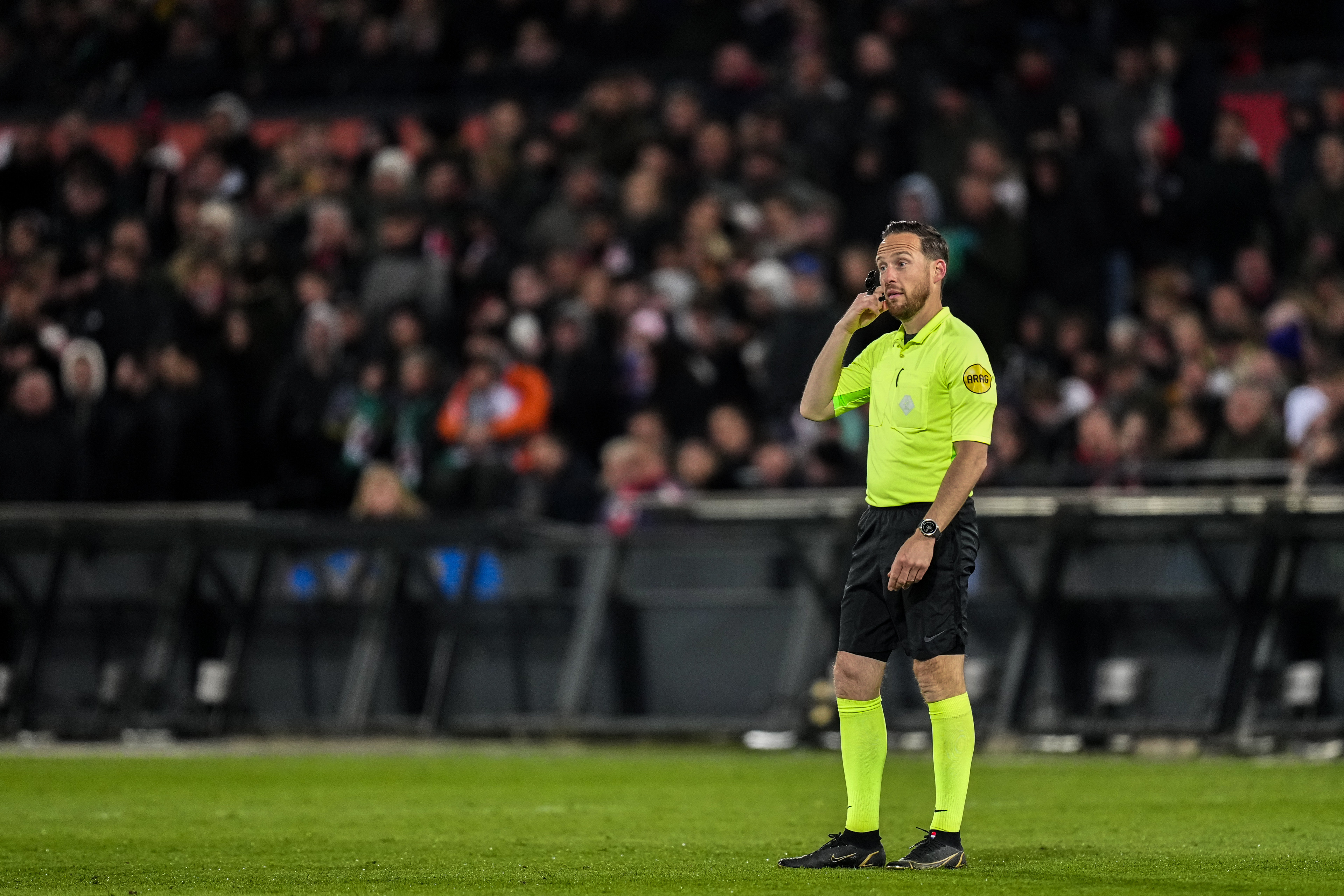 Edwin van de Graaf arbiter bij Feyenoord - FC Utrecht