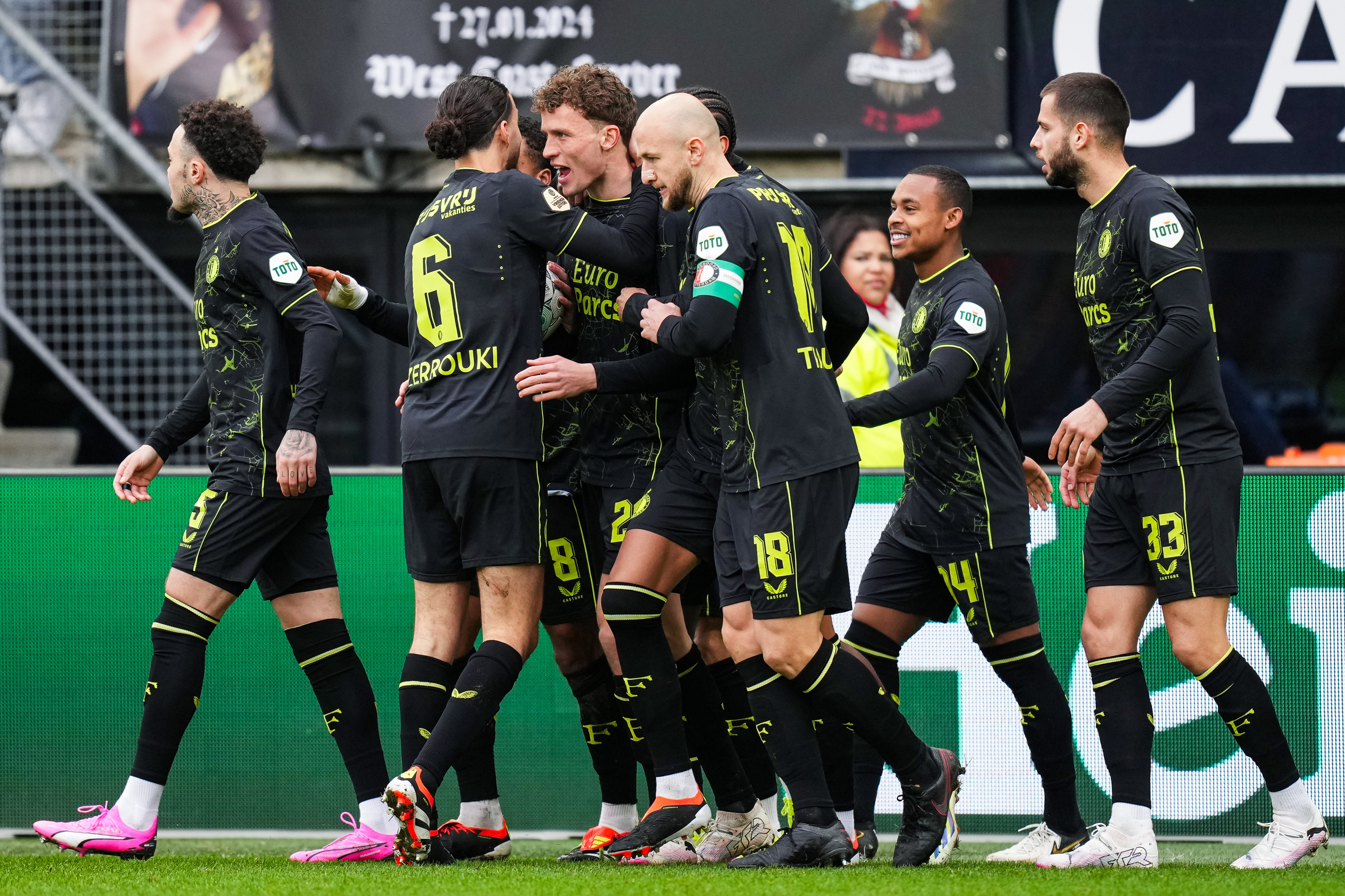 Beoordeel de spelers voor de wedstrijd AZ - Feyenoord (0-1)