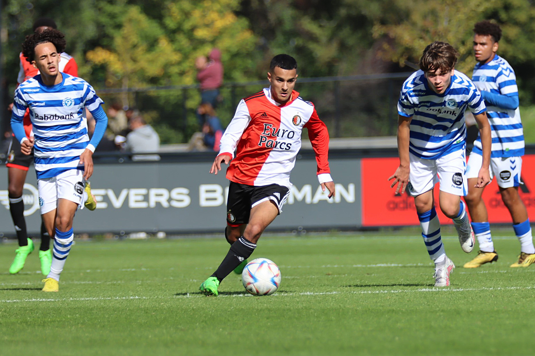 Feyenoord O21 zet PEC Zwolle O21 opzij (0-2)