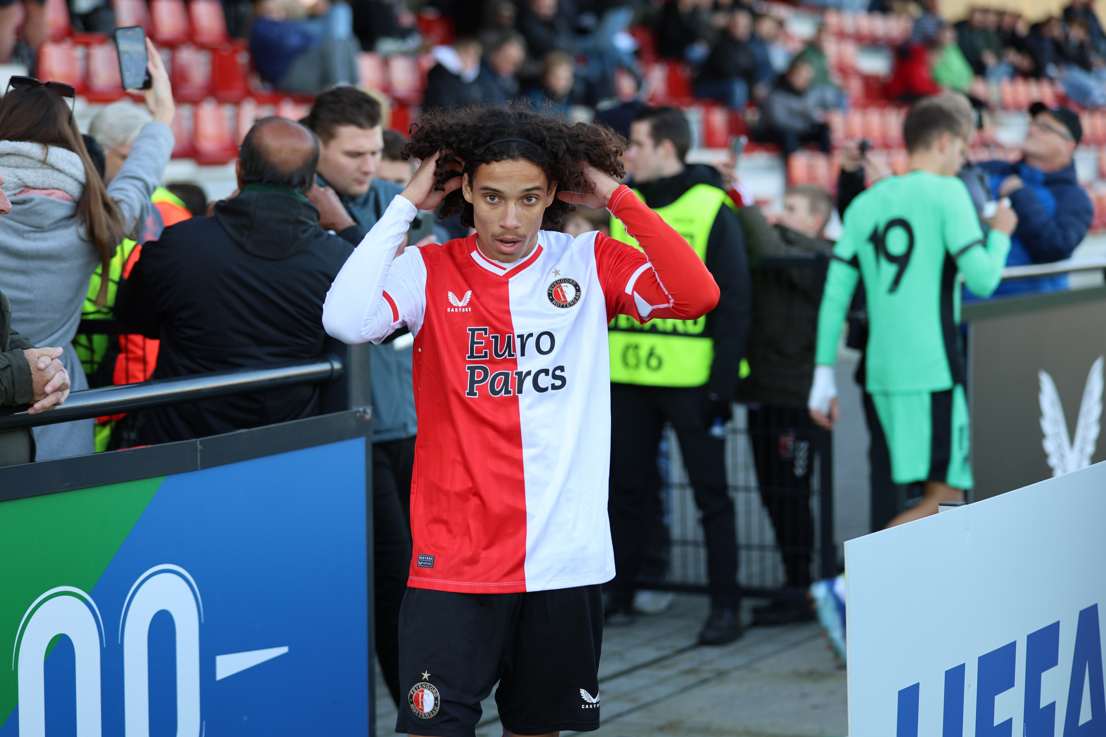 feyenoord-o19-atletico-madrid-o19-0-1-jim-breeman-sports-photography-13