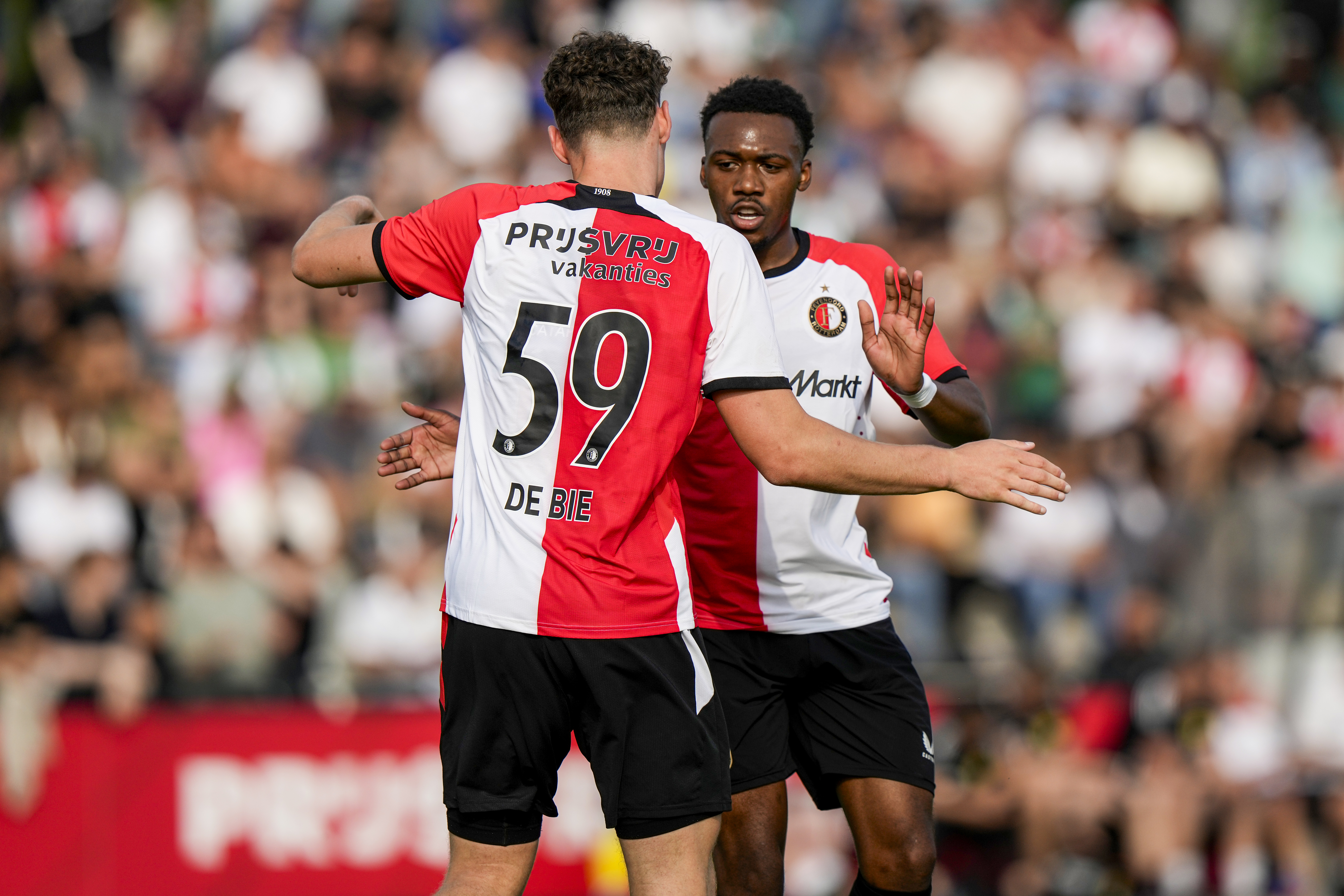 Huurling blij met het Legioen: "Ik draag het shirt, dus dan ben ik een Feyenoorder"