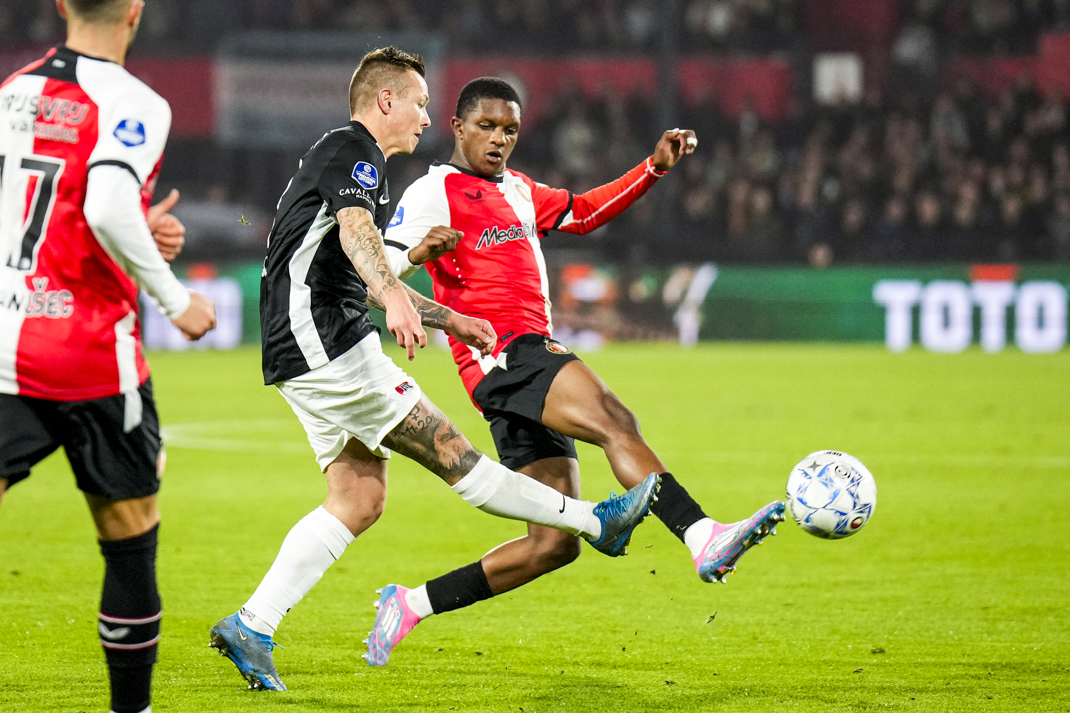 Liveblog • Feyenoord - AZ • 3-2 [FT]