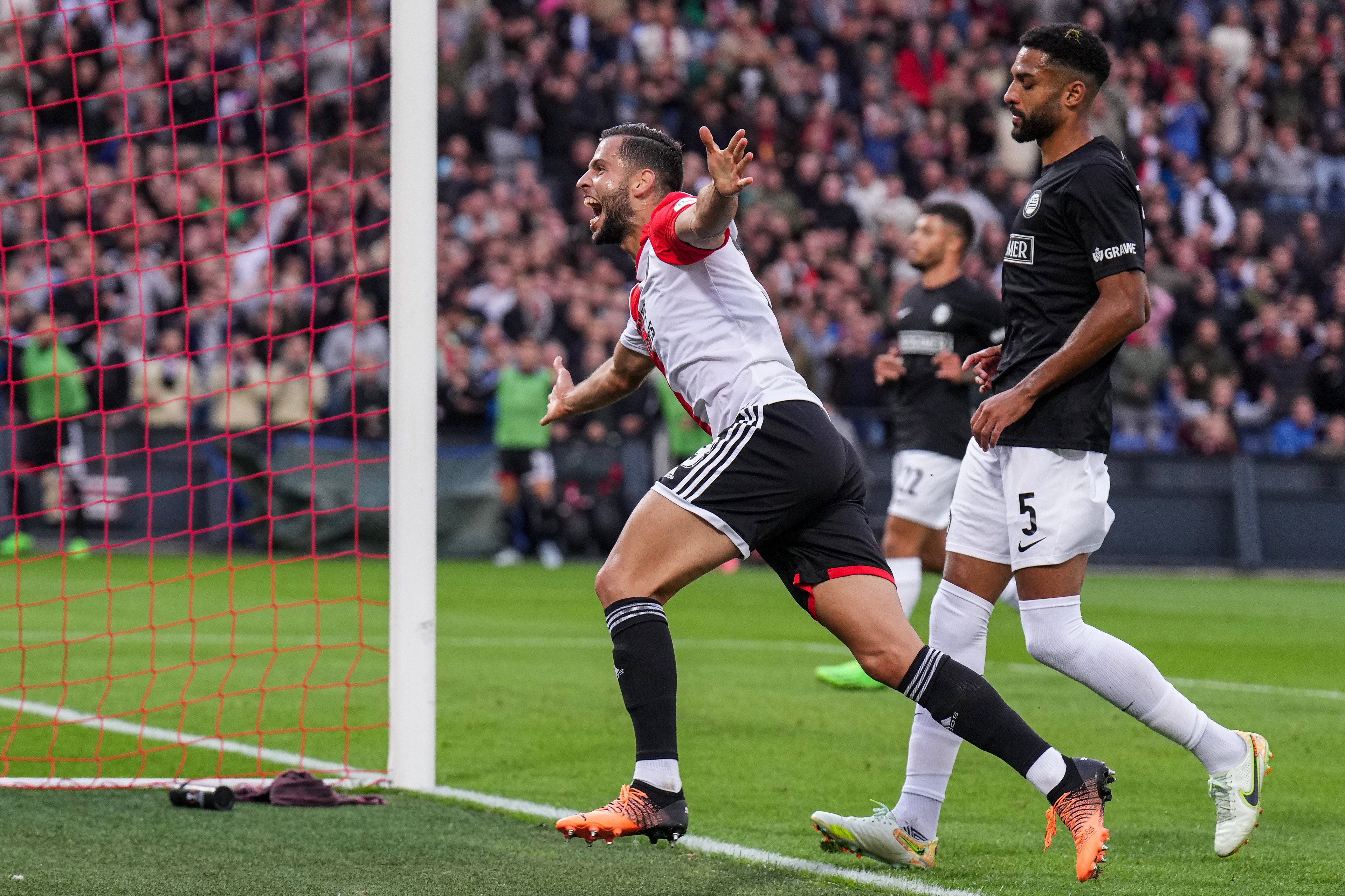 Hancko op trainingsveld; starten tegen Fortuna onzeker