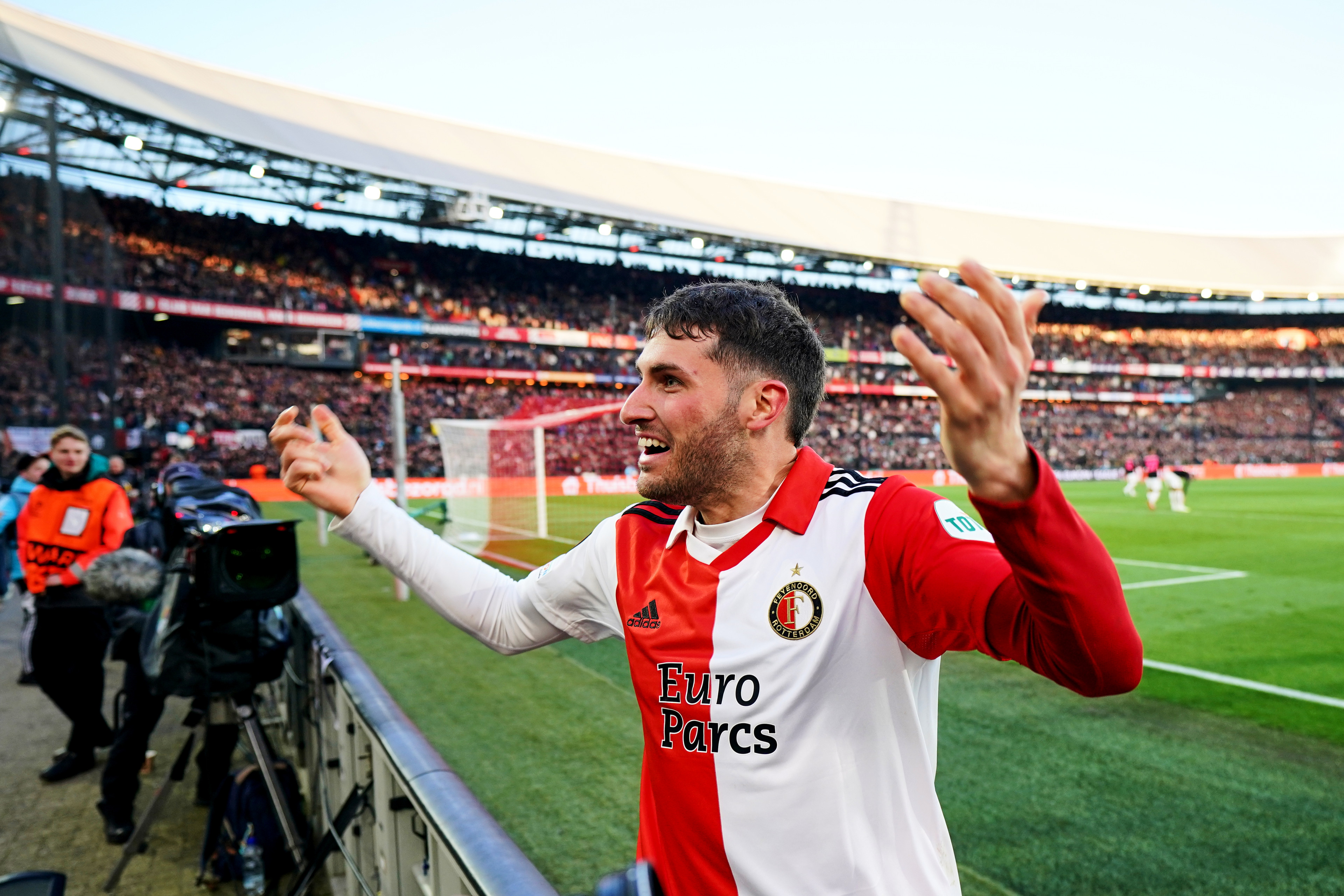 Santiago Gimenez verkozen tot Johan Cruijff Talent van de maand