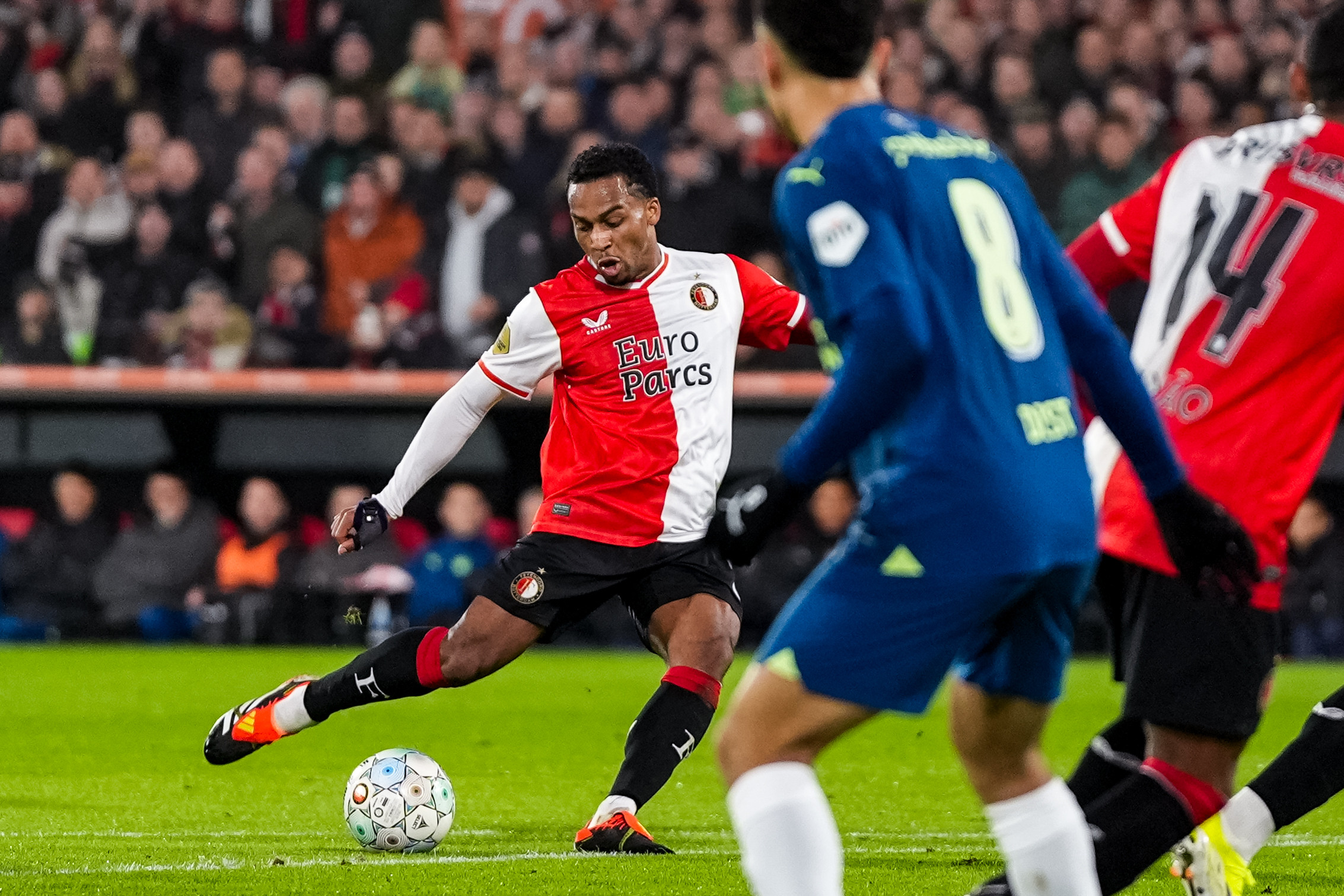 Feyenoord bekert door na heerlijke overwinning op PSV