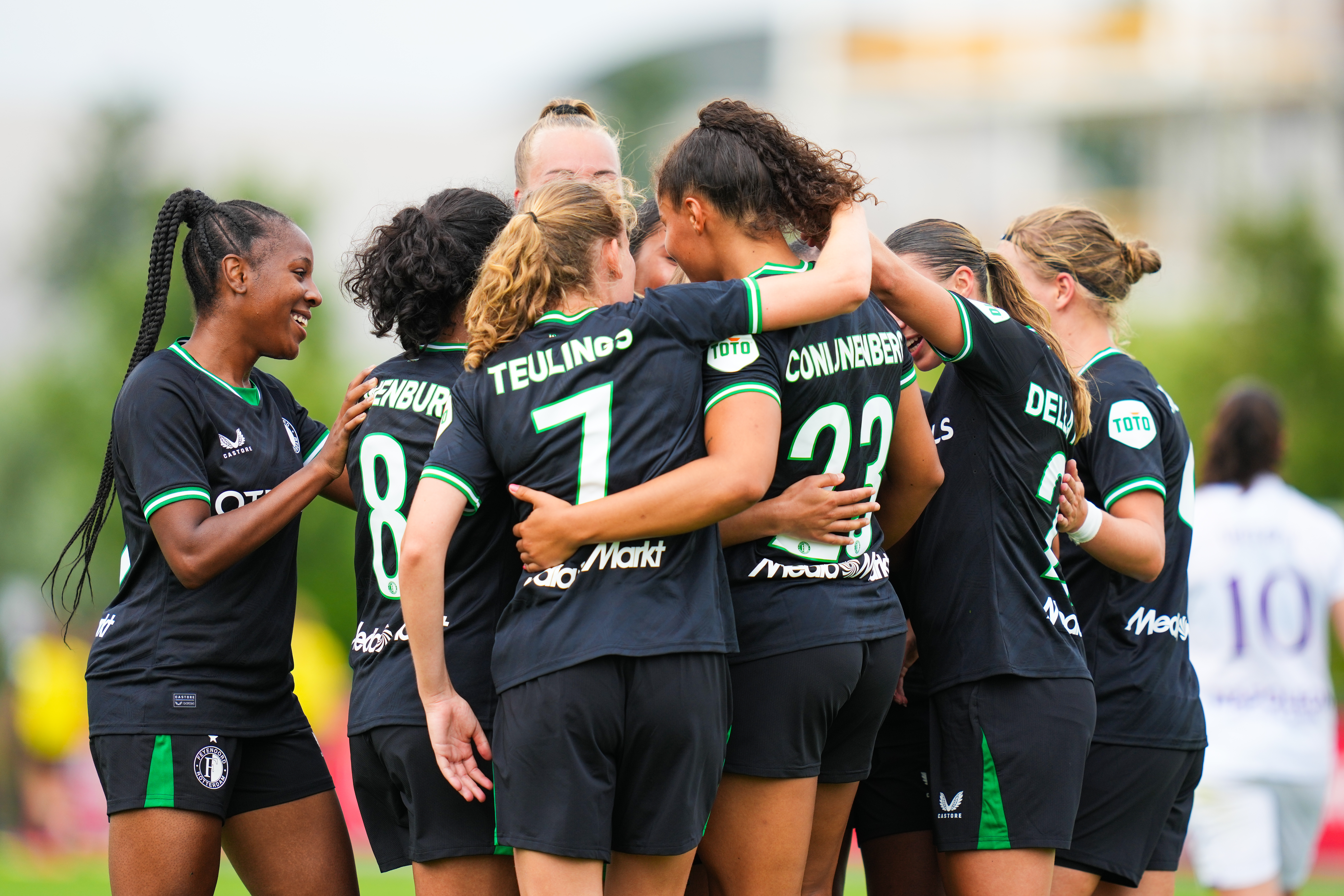 feyenoord-vrouwen-juichen