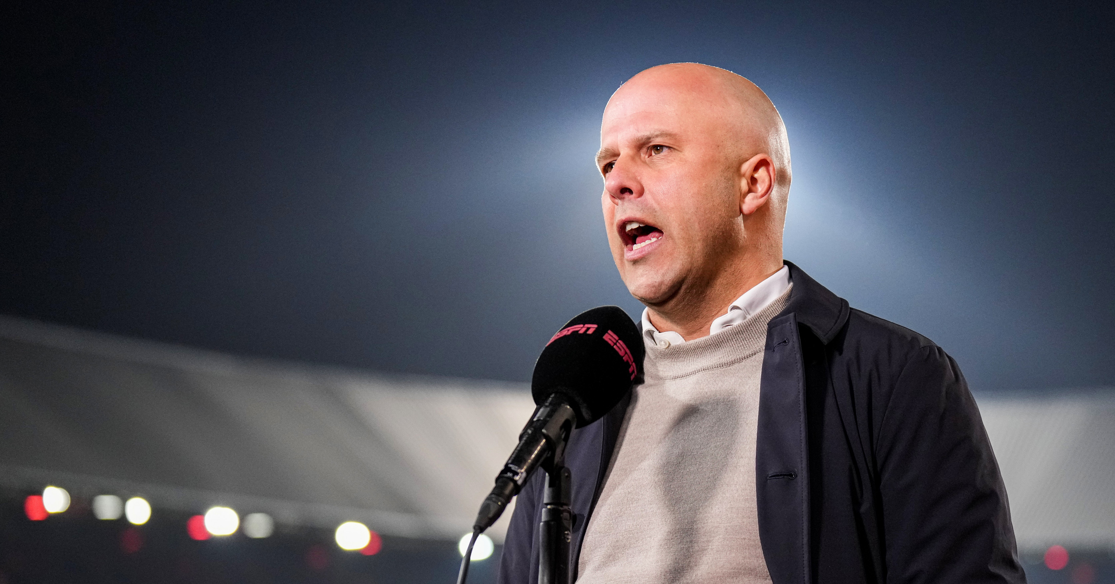 Slot licht basiself tegen PSV toe: "Nieuwkoop vandaag rechtsbuiten"