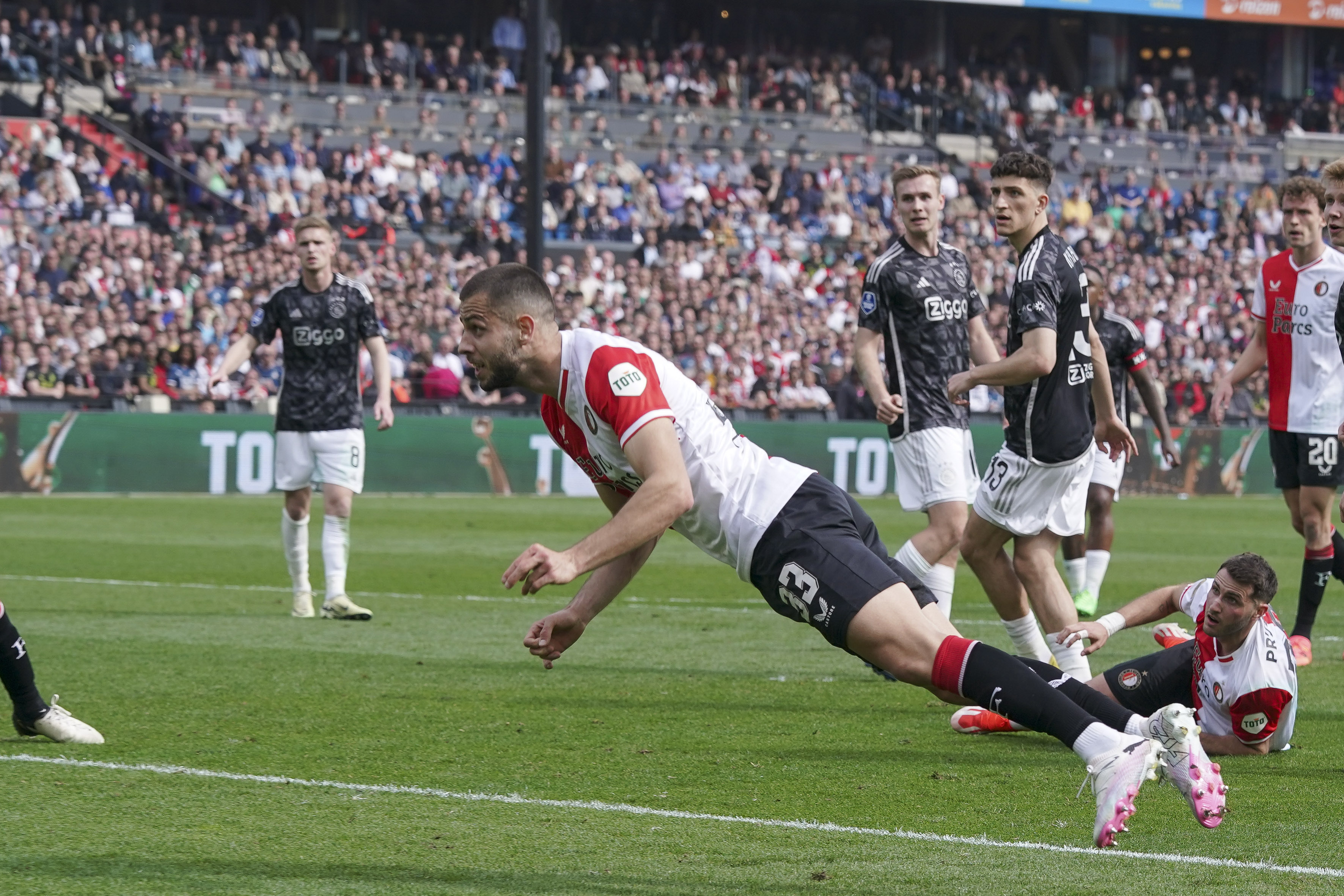 hancko-ajax-6-0