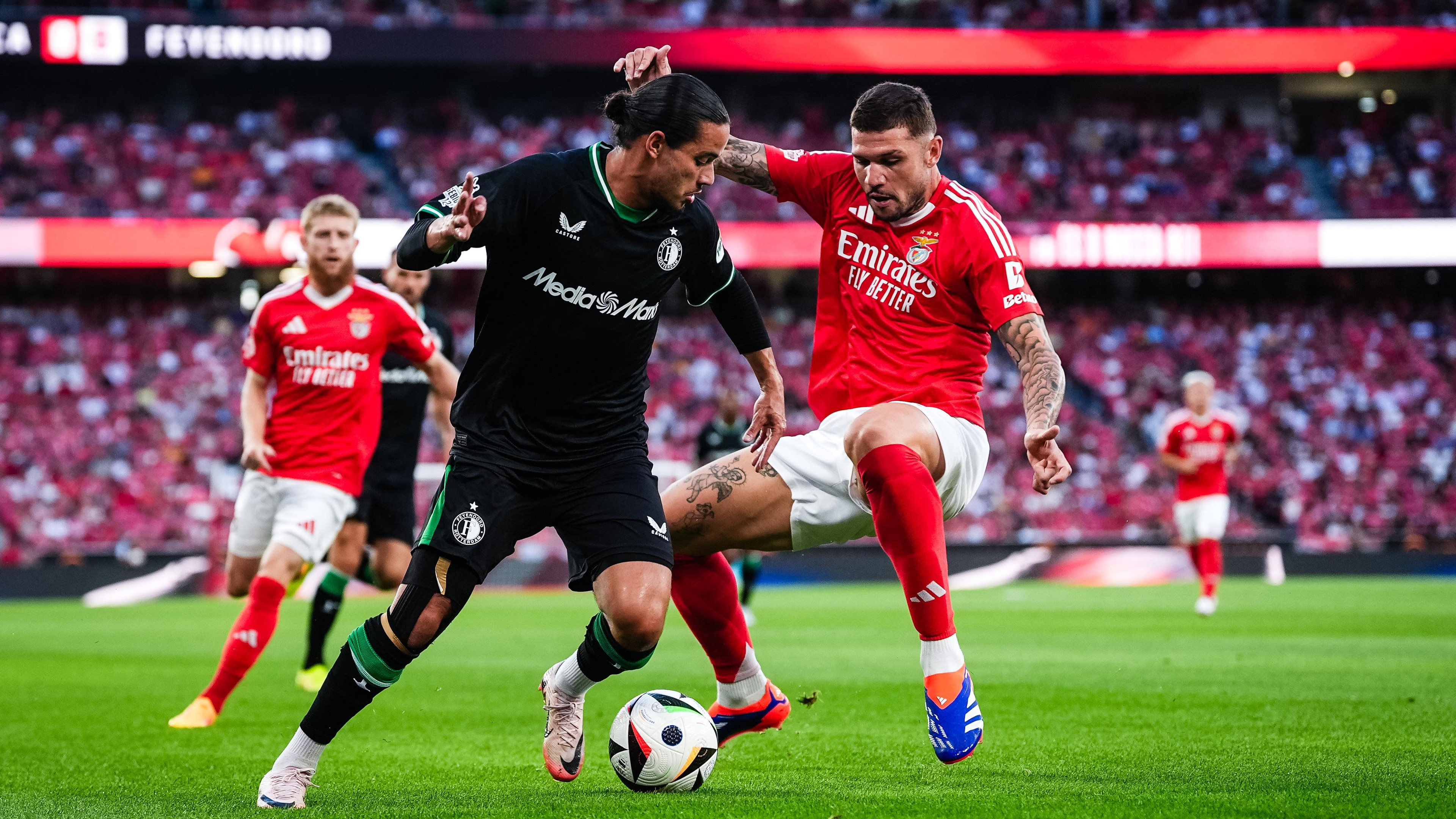 Benfica - Feyenoord • 5 - 0 [FT]