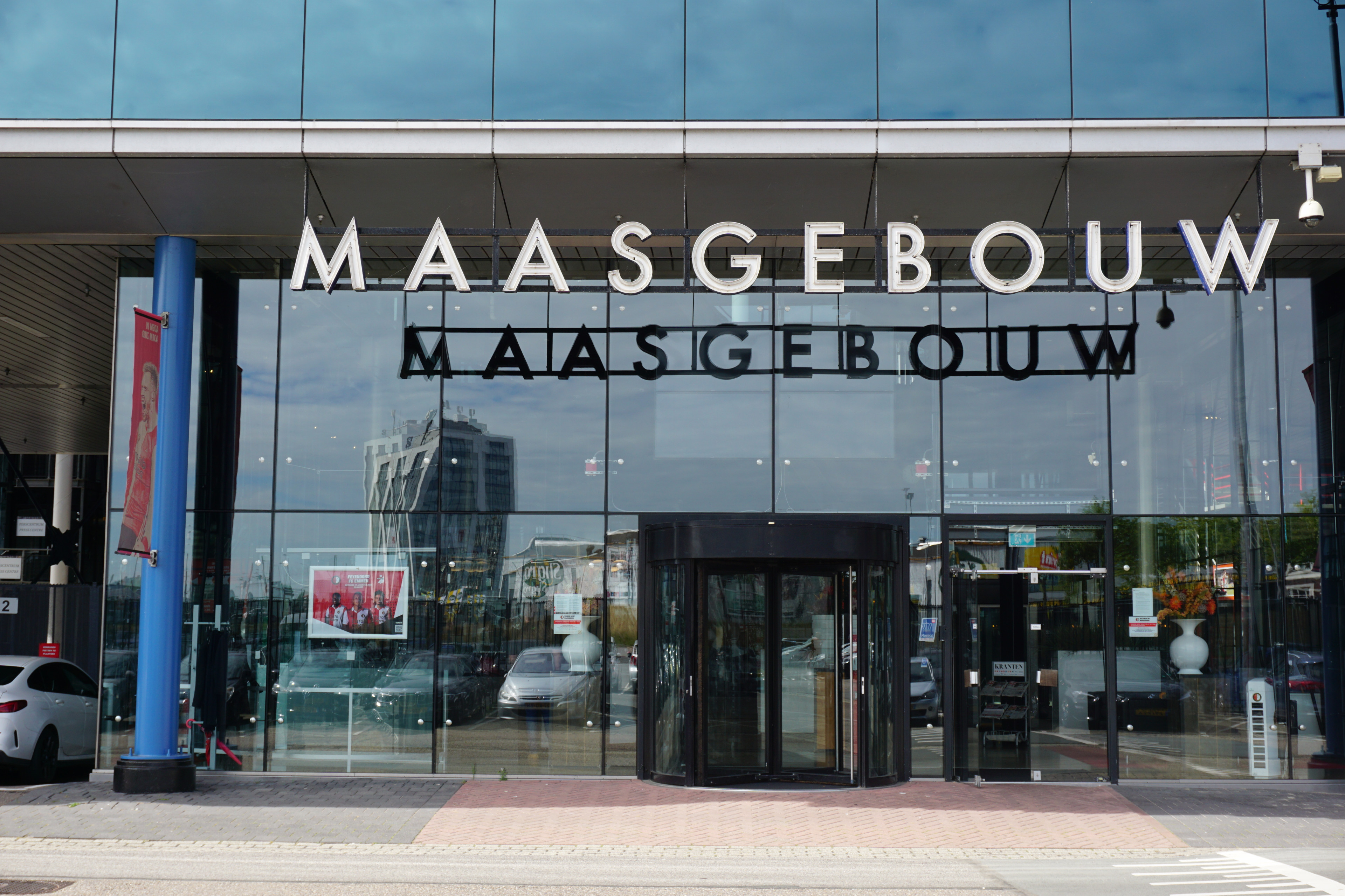 Decharge voor stadiondirectie ondanks chagrijn aandeelhouders