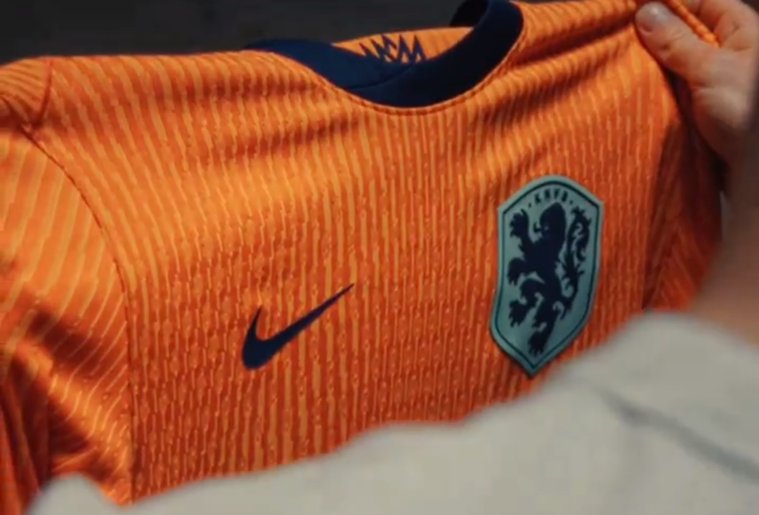 EK-shirt Oranje gepresenteerd: zien we Feyenoorders komende zomer schitteren in dit tenue?