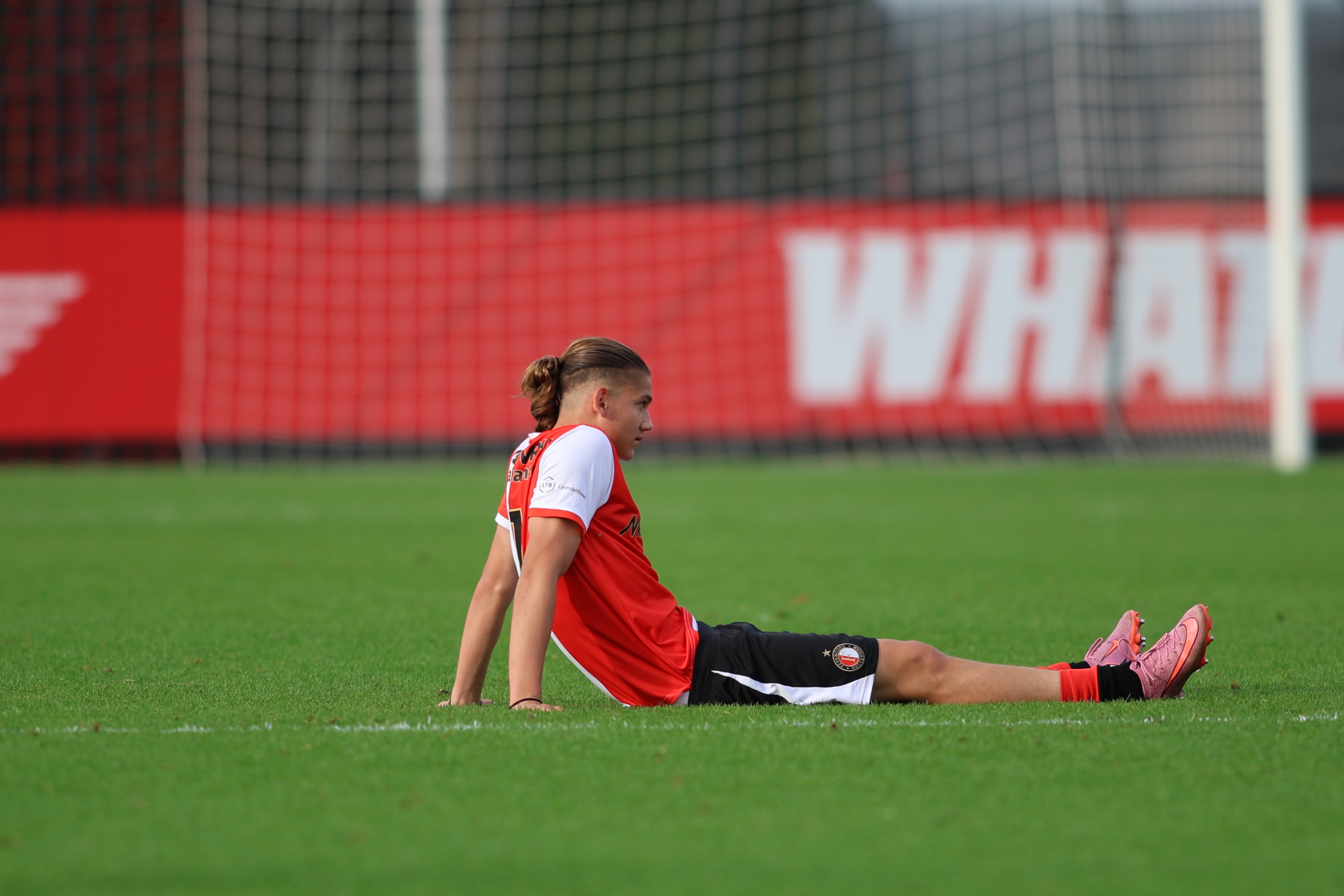 zakhar-vs-ajax-o16-jim-breeman-sports-photography-248