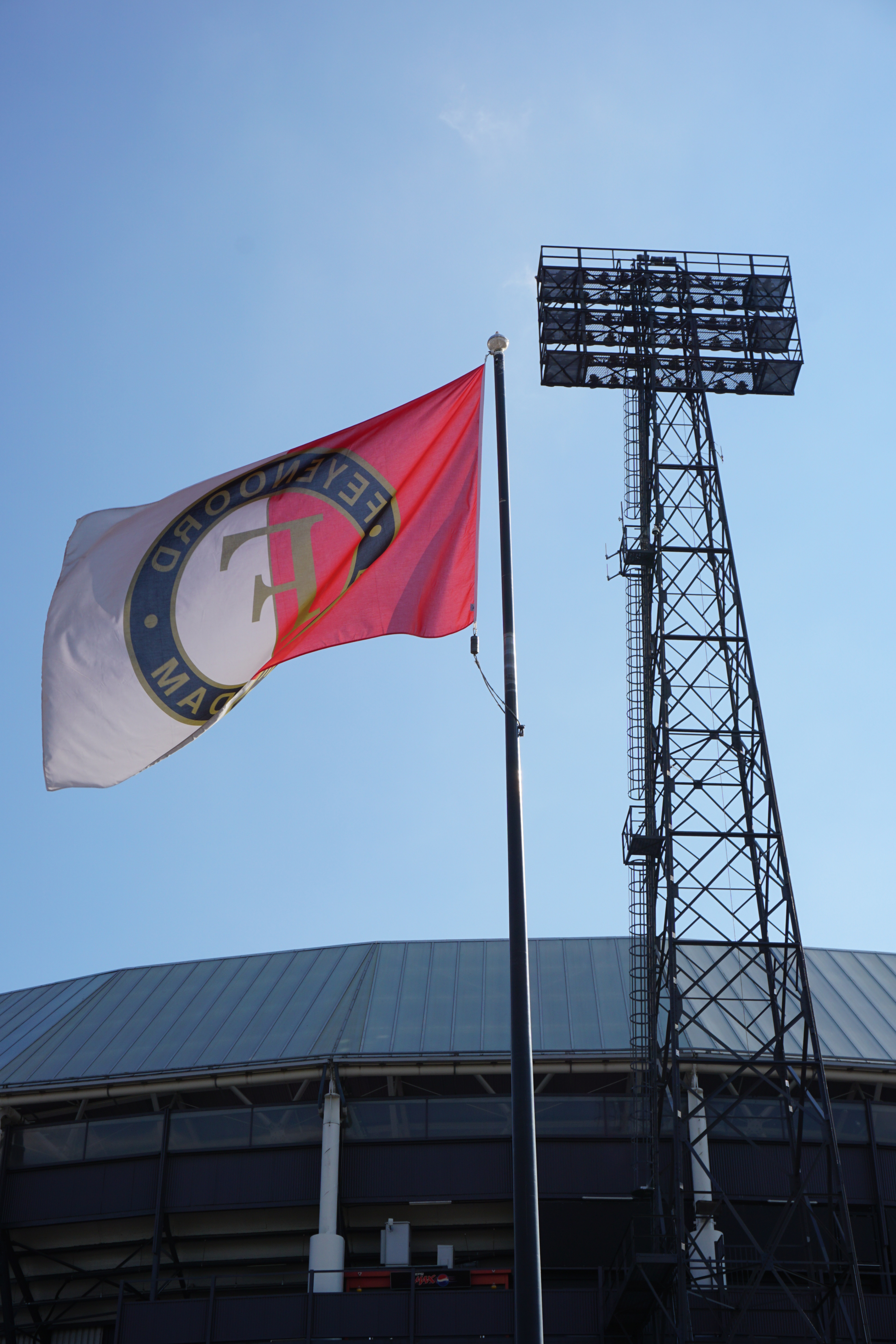 Stadion Feijenoord wacht vragenvuur over deal met Sportclub Feyenoord