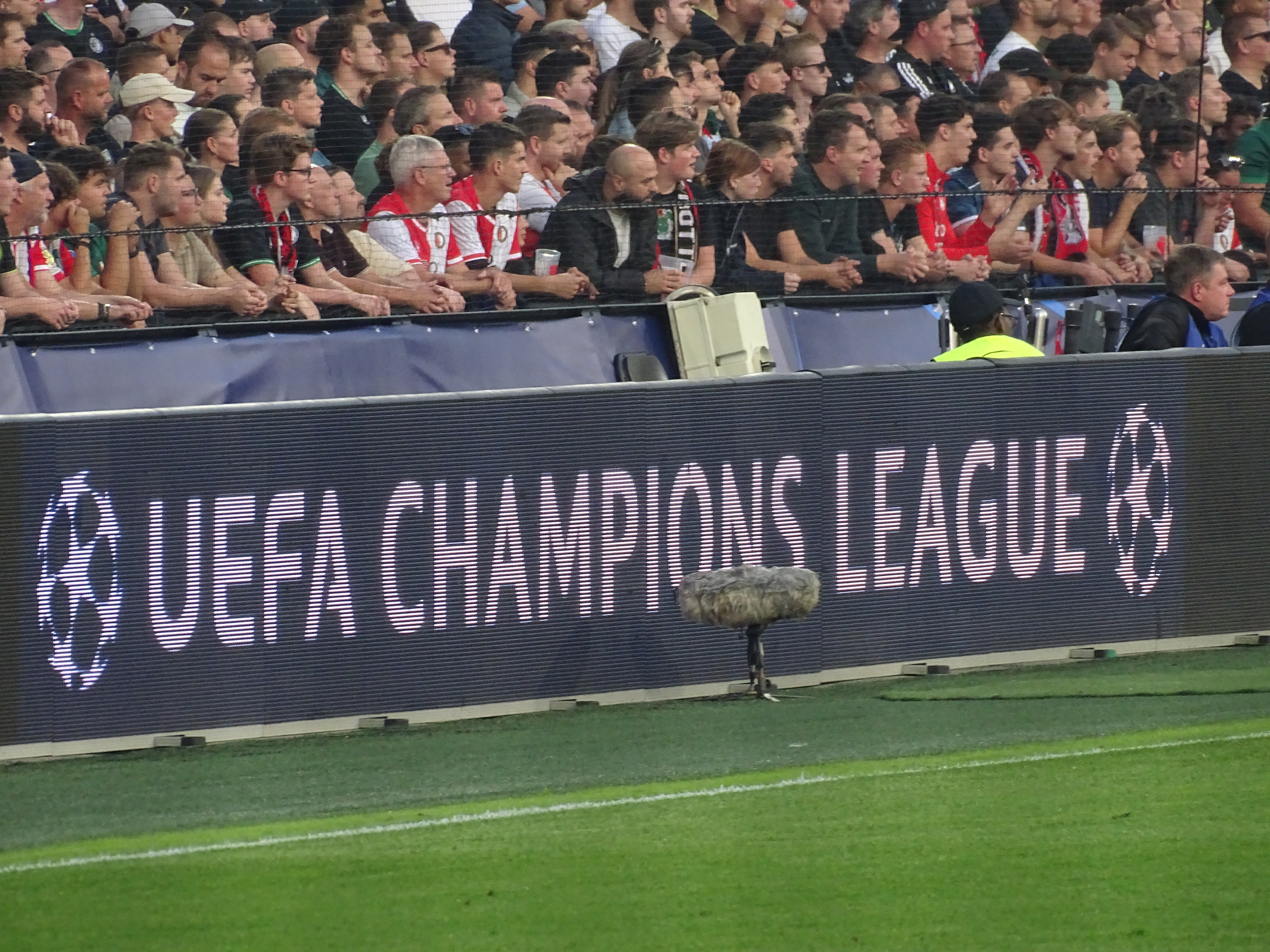 feyenoord-bayer-leverkusen-0-4-jim-breeman-sports-photography-41