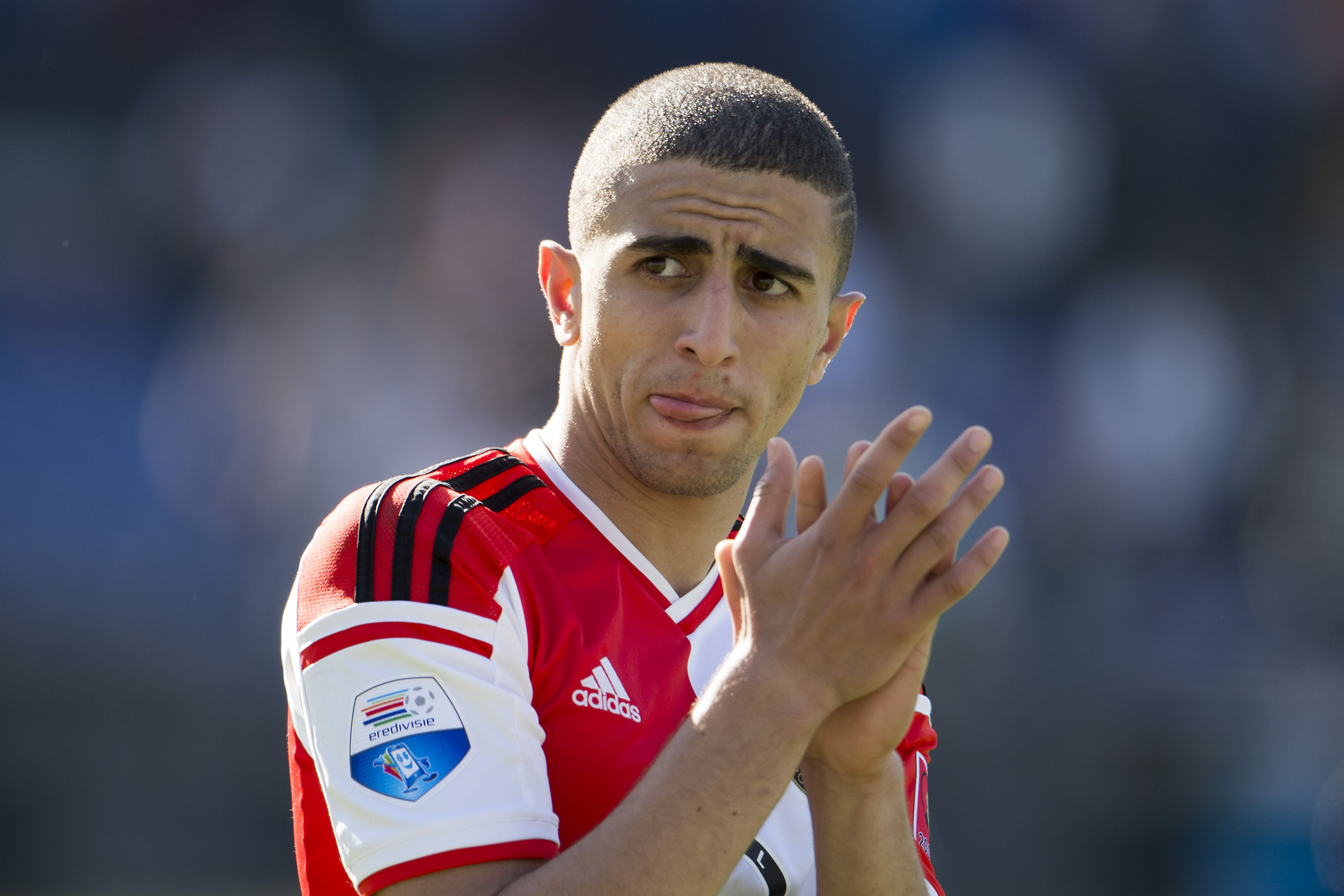 Oud-Feyenoorder Basaçikoglu hangt voetbalschoenen aan de wilgen: "Kijk met tro...