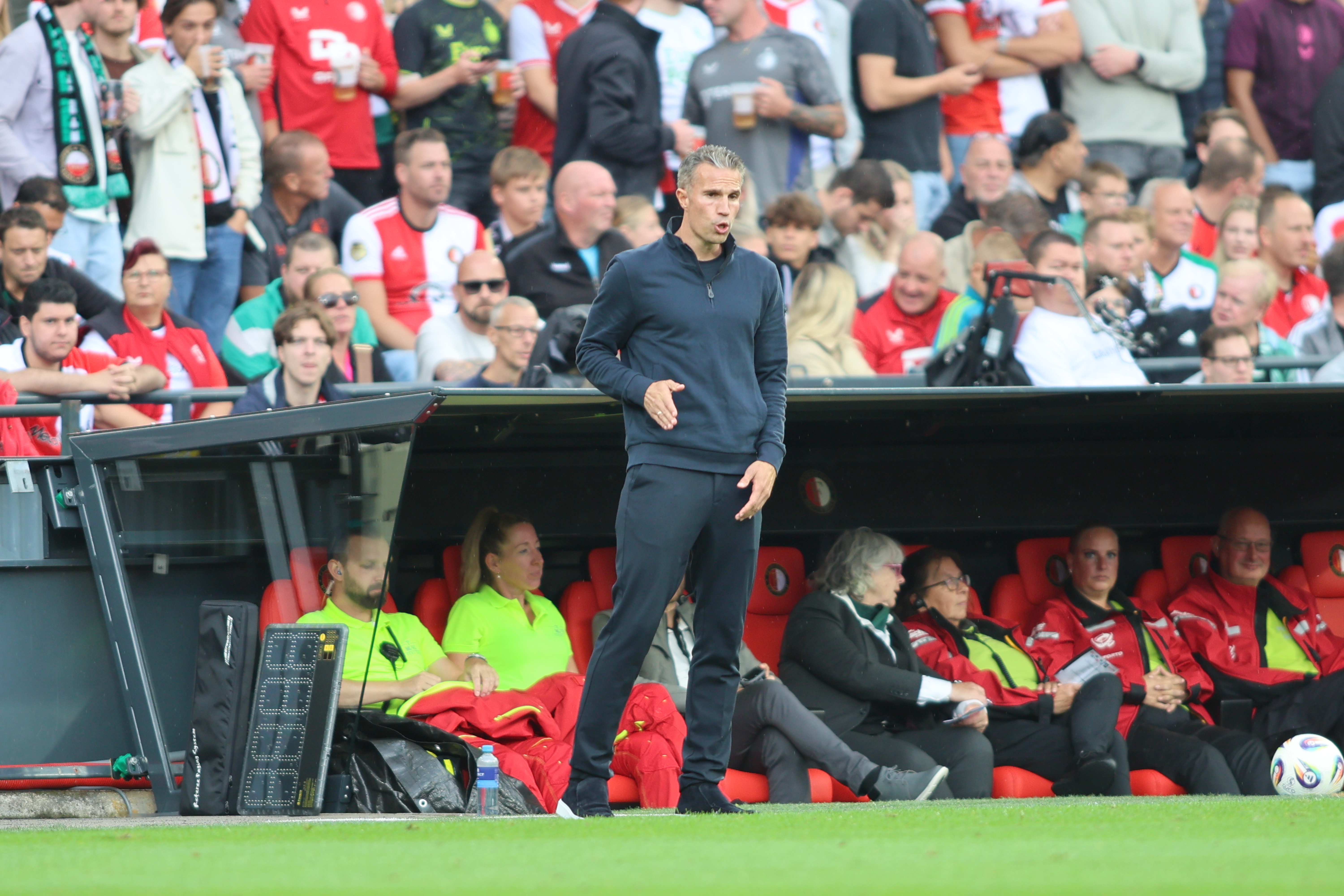 robin-van-persie-jim-breeman-sports-photography-20