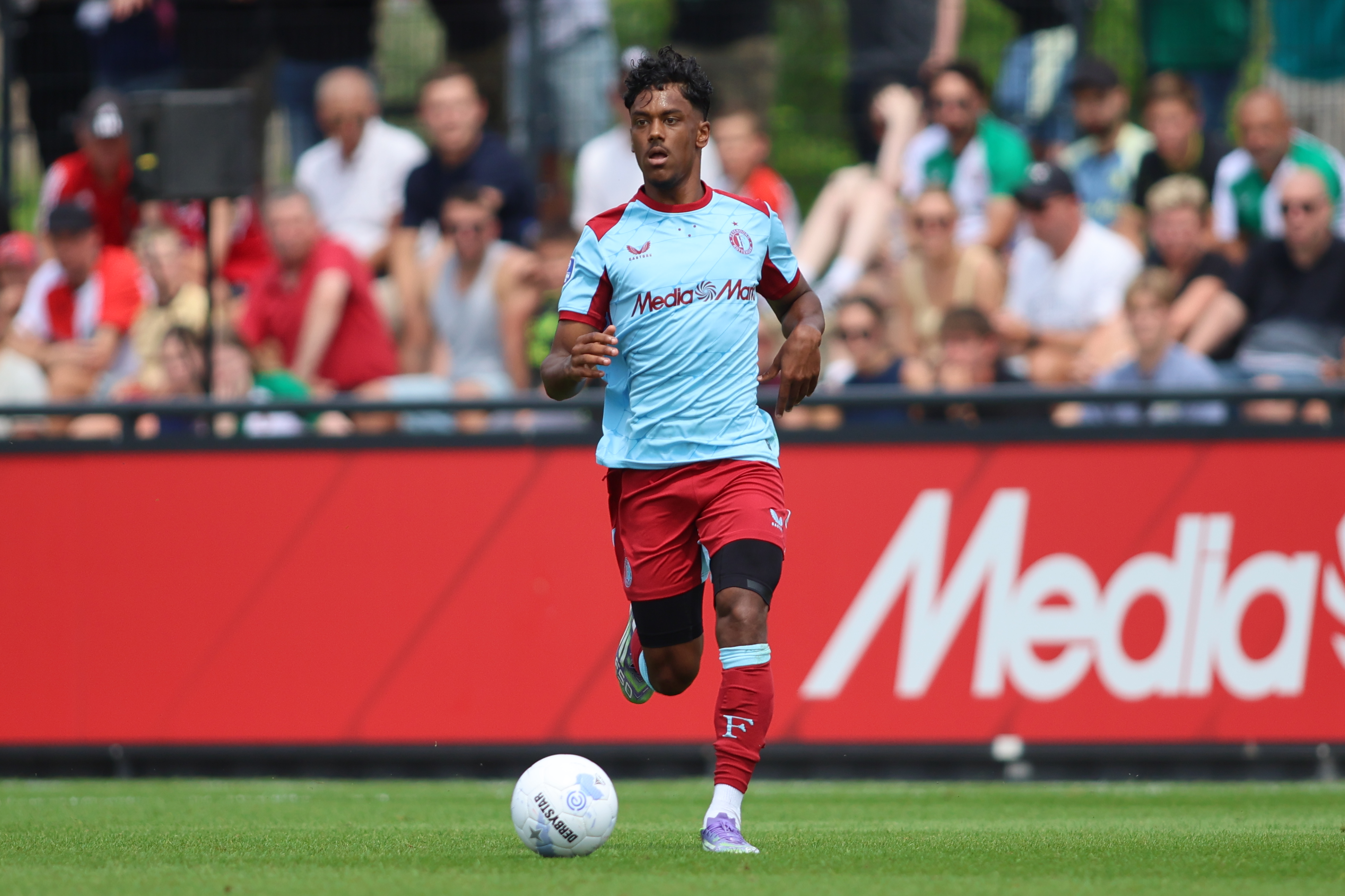 Slory deelt ambities: "Wil dit jaar sowieso in de Eredivisie spelen" [MET POLL]